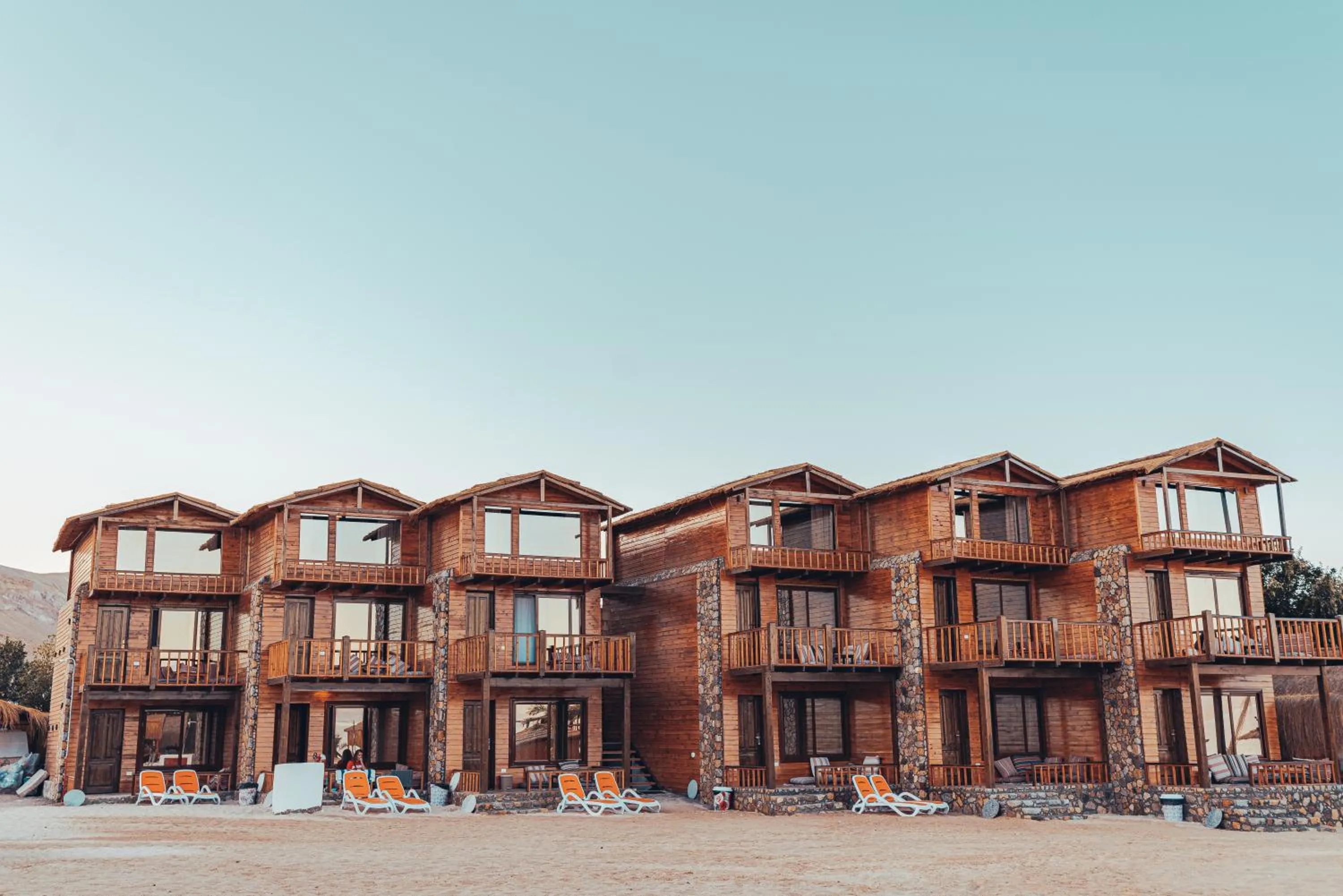 Property building in Paradise Sweir