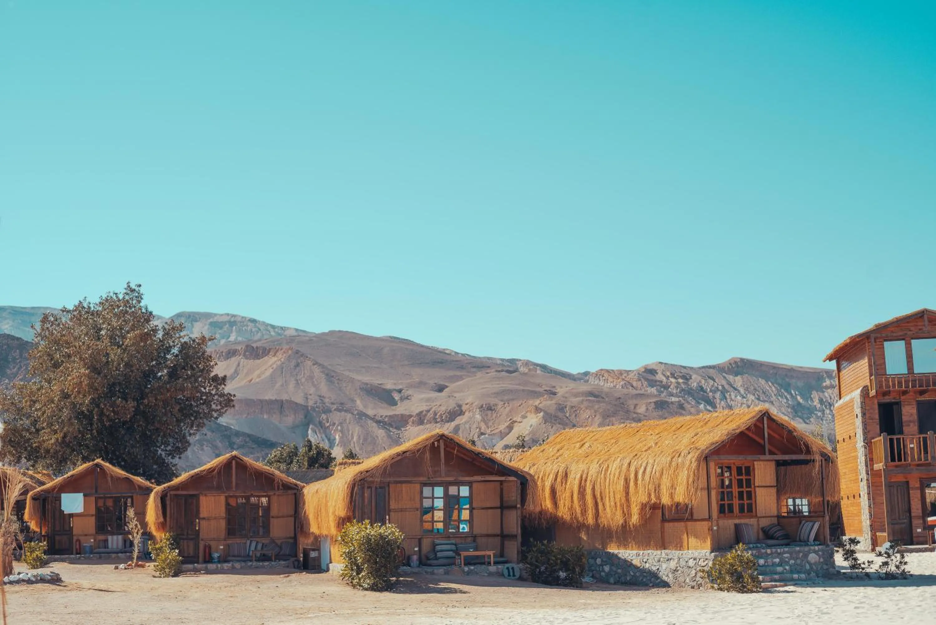 Property building in Paradise Sweir