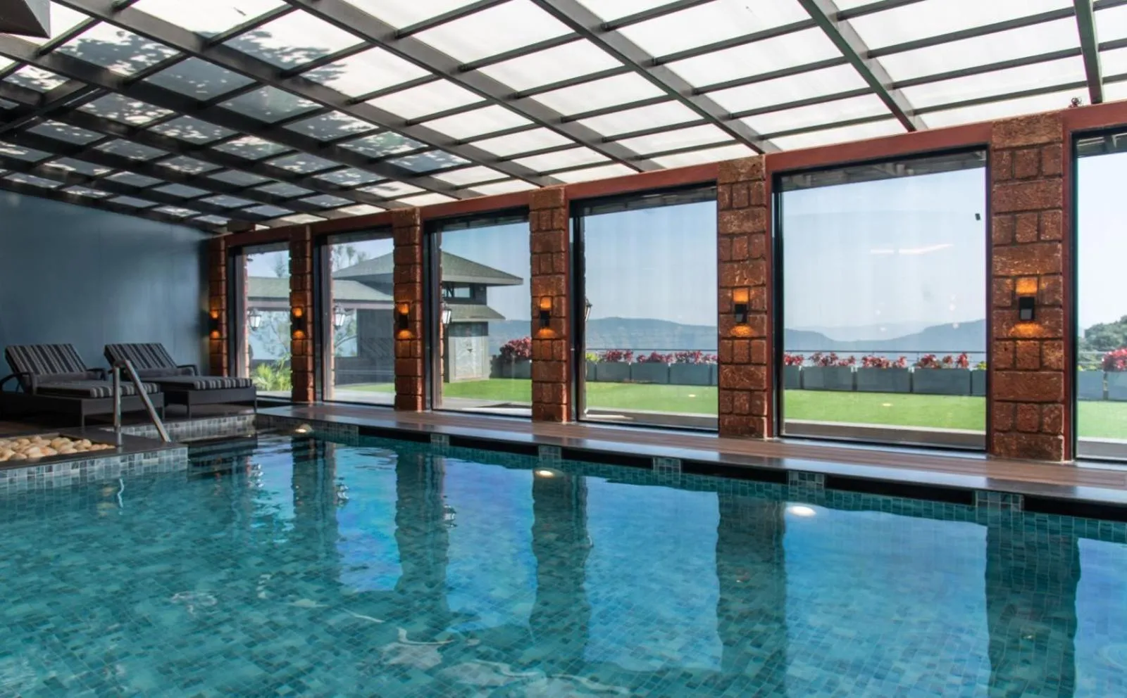 Swimming pool in Brightland Resort & Spa