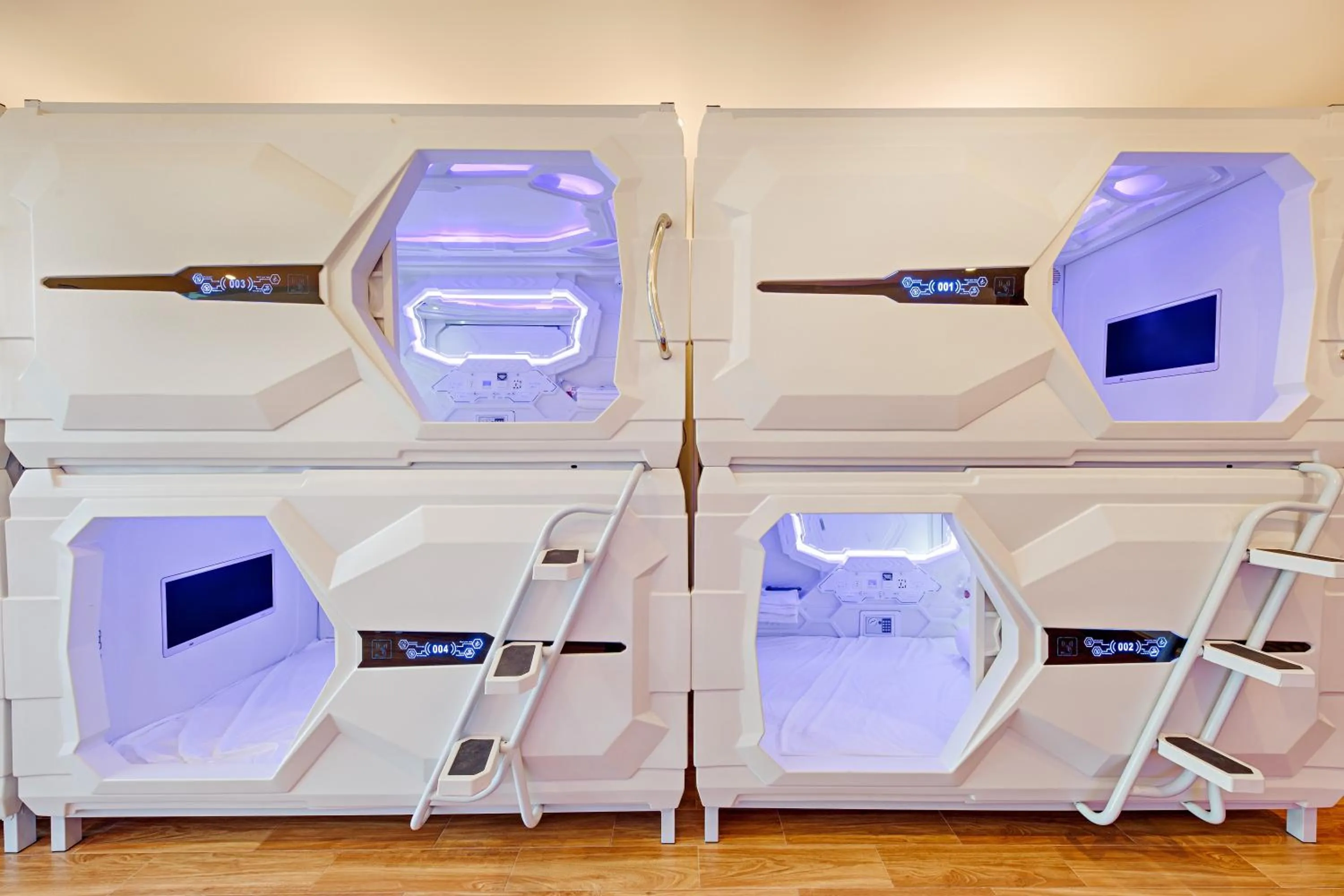 Bedroom, Bed in Danang Capsule Hotel & Rooftop Bar