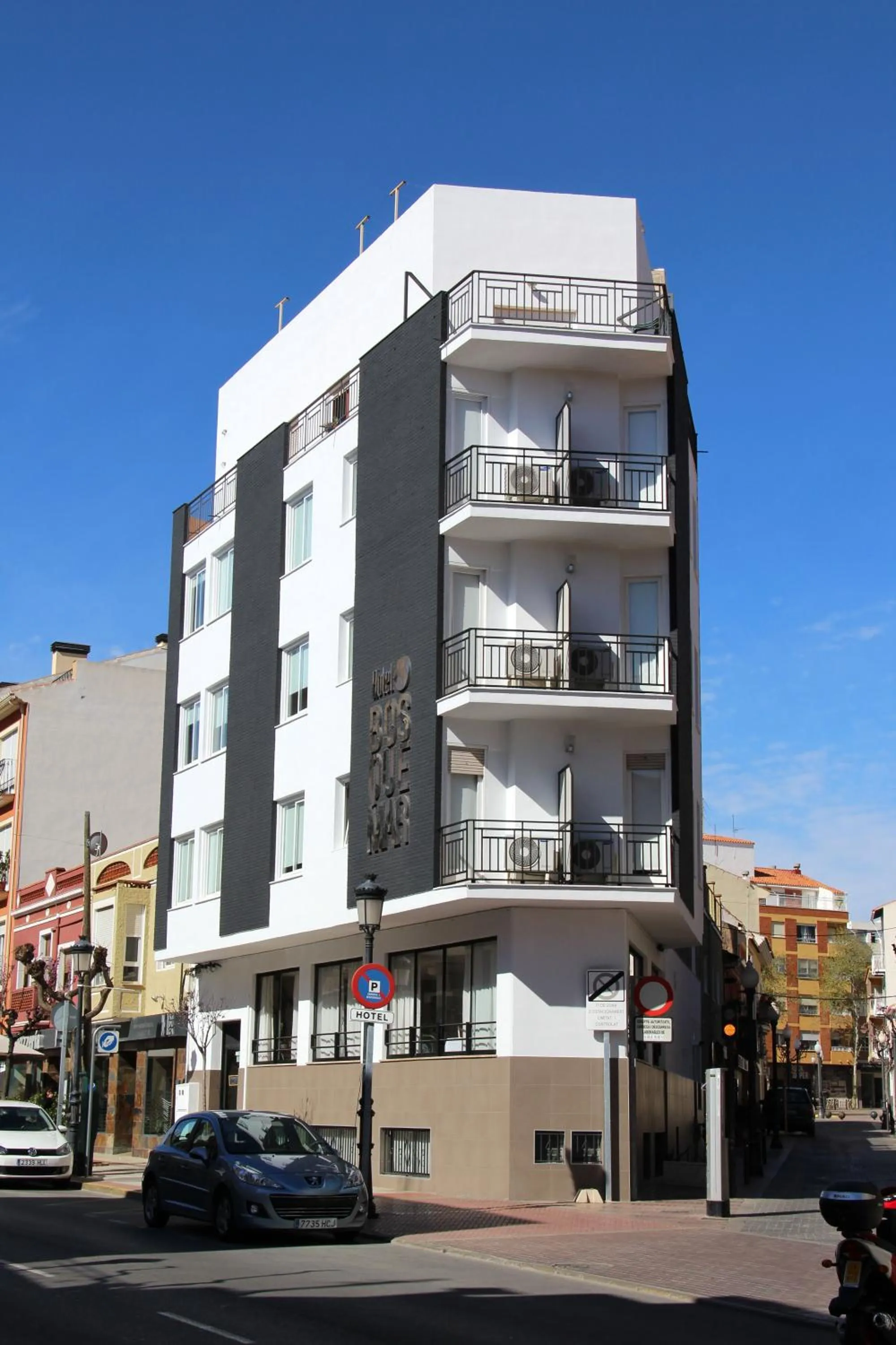 Facade/entrance in Hotel Bosquemar