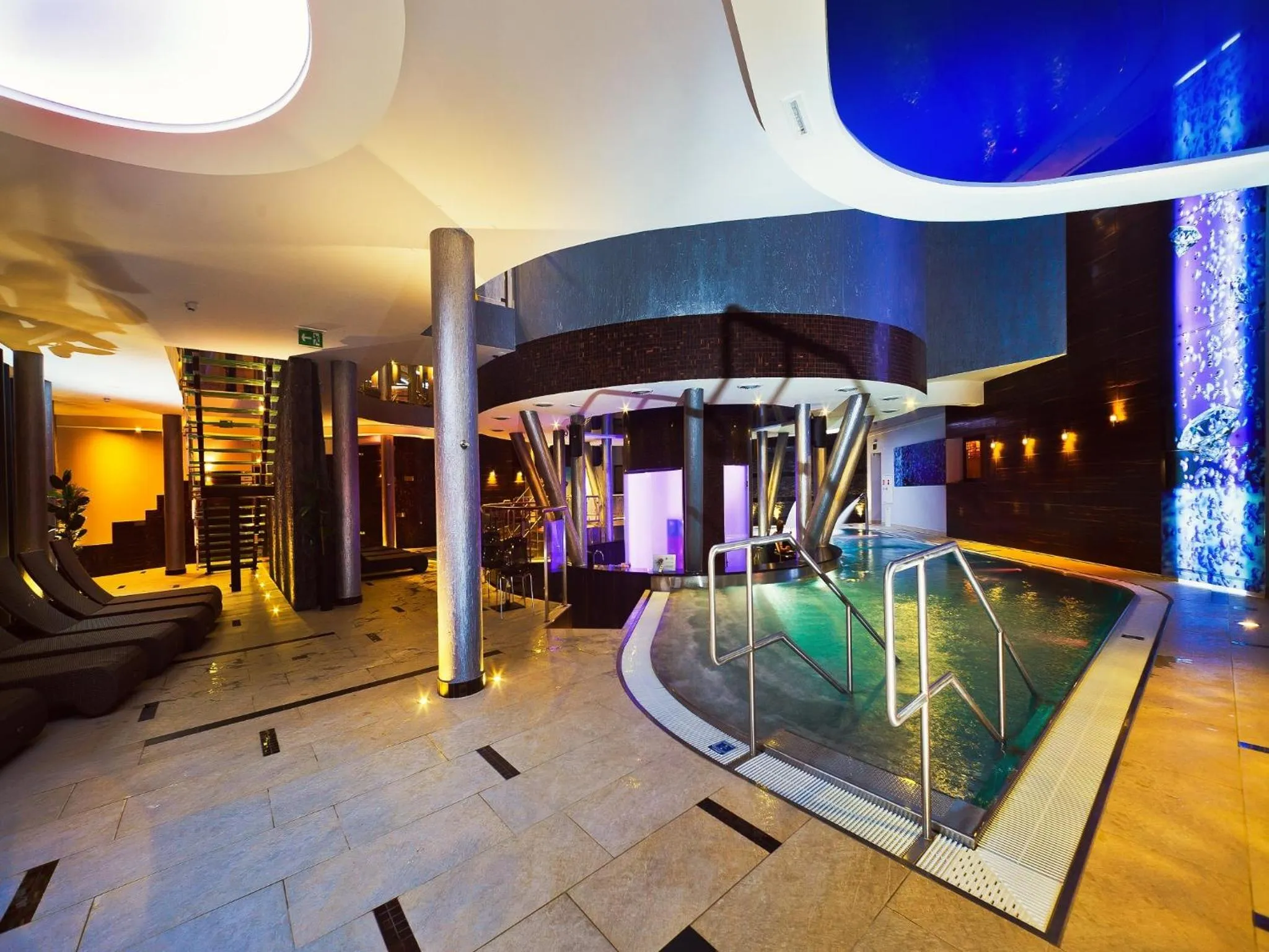 Swimming pool in Blue Diamond Hotel Active SPA