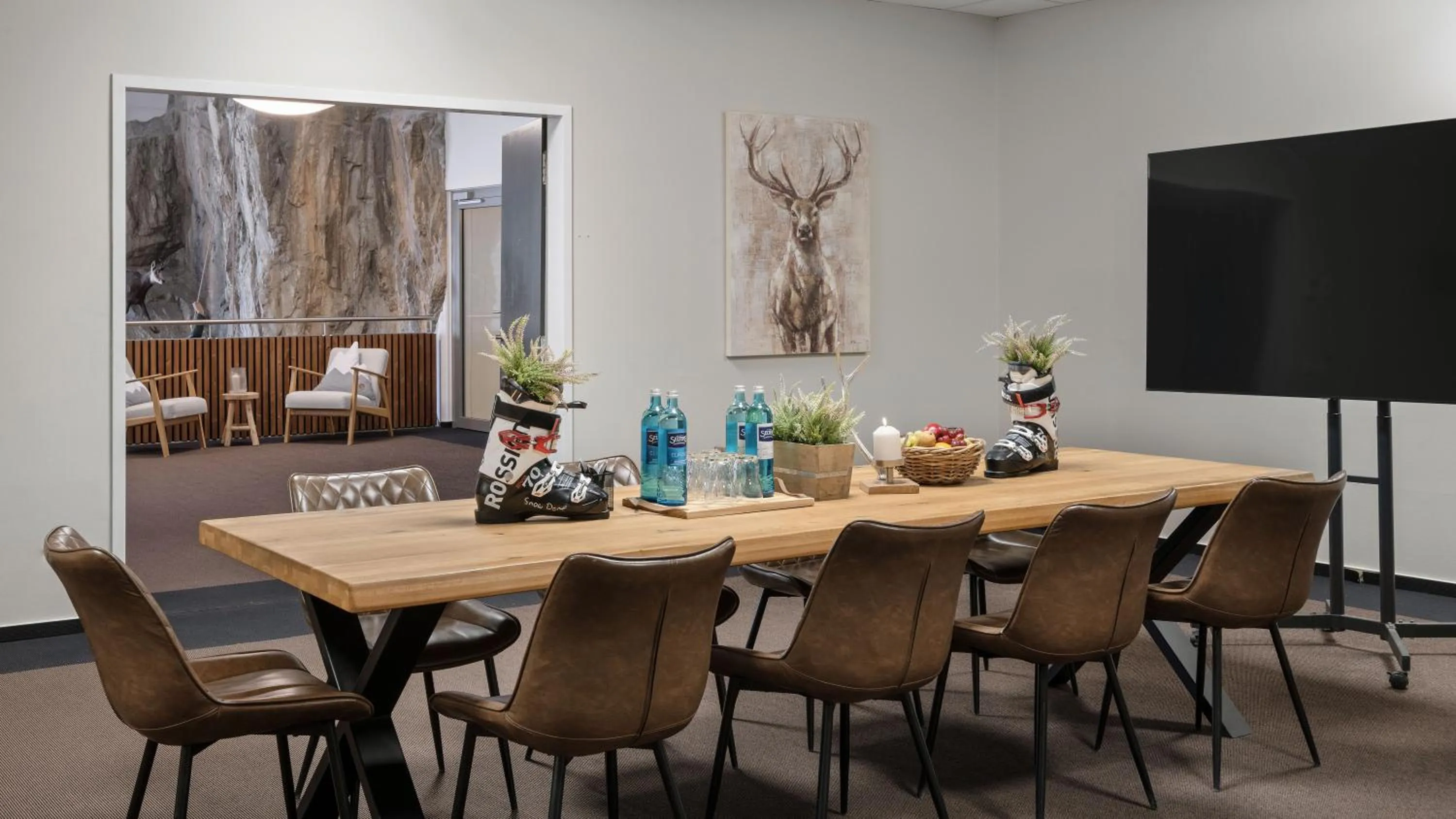 Meeting/conference room in Alpine Hotel