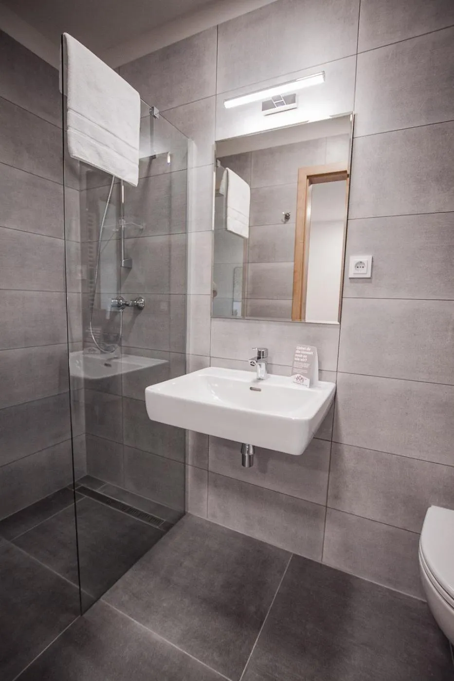 Bathroom in Alpine Hotel