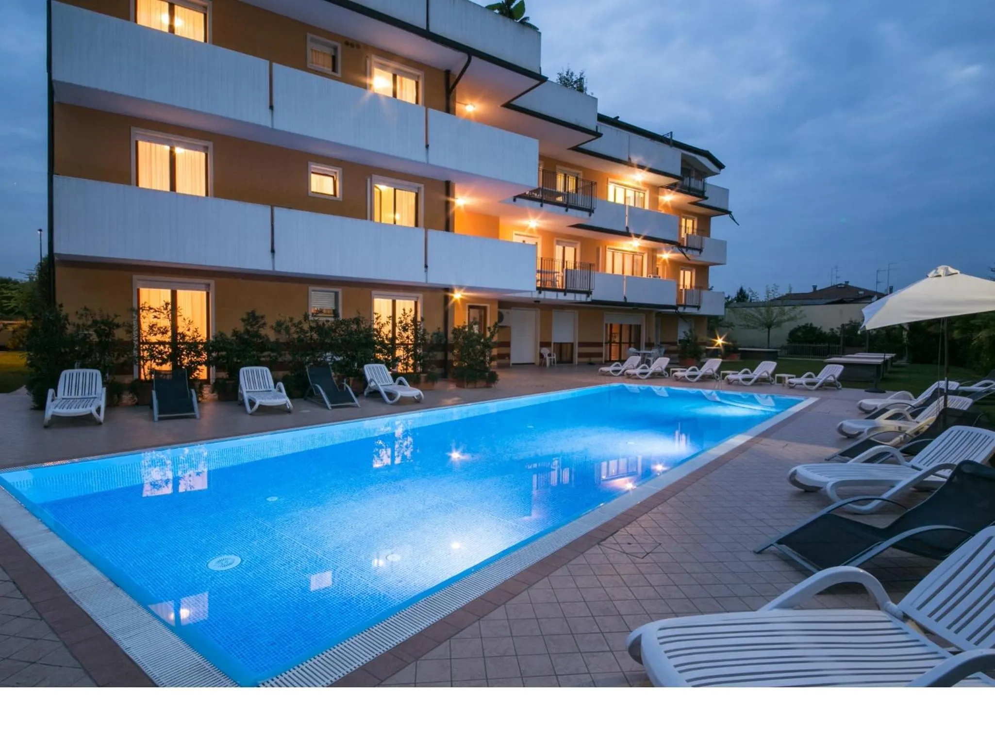 Swimming pool in Ferretti Residence Garda Palace