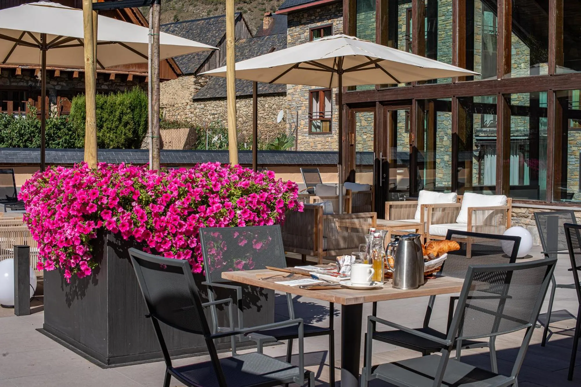 Breakfast in Hotel Vilagaros