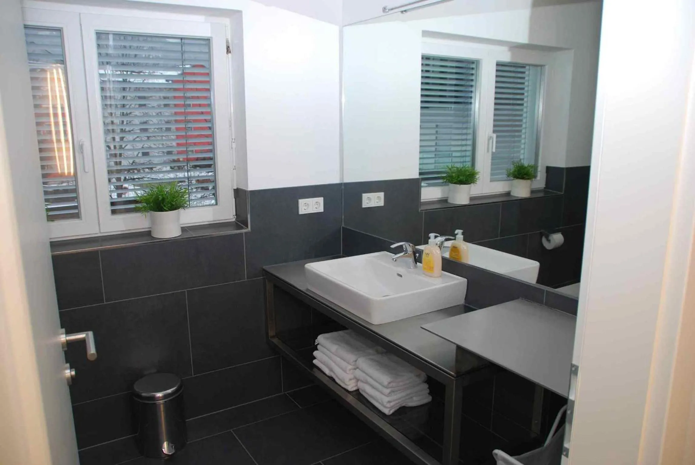 Photo of the whole room in Arnsteiner Apartments