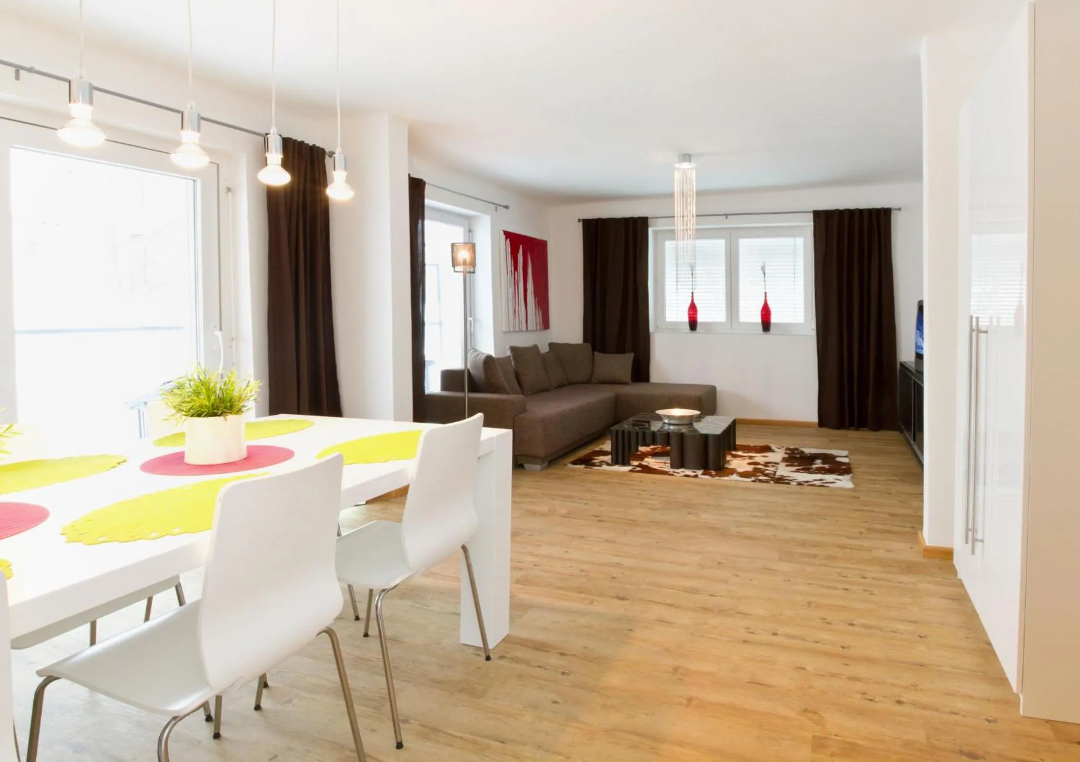 Photo of the whole room in Arnsteiner Apartments