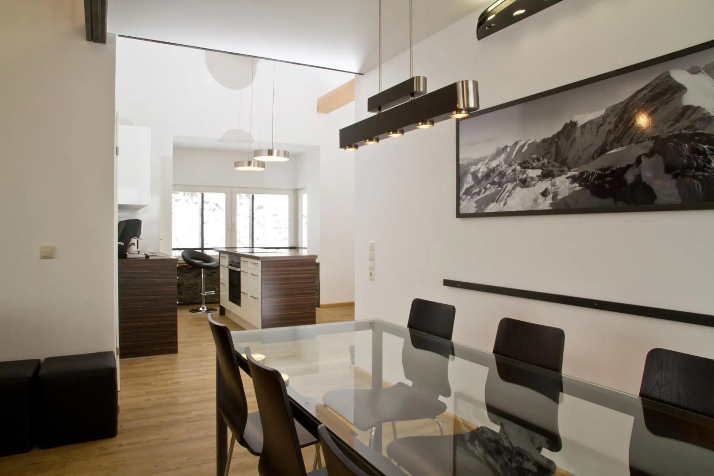 Decorative detail in Arnsteiner Apartments