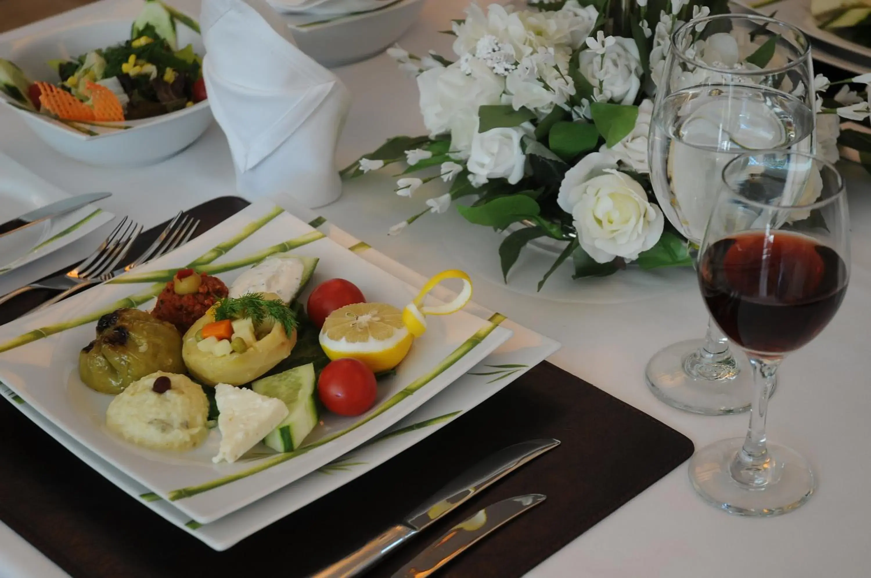 Restaurant/places to eat in Paradise Island Hotel Restaurant/places to eat in Paradise Island Hotel