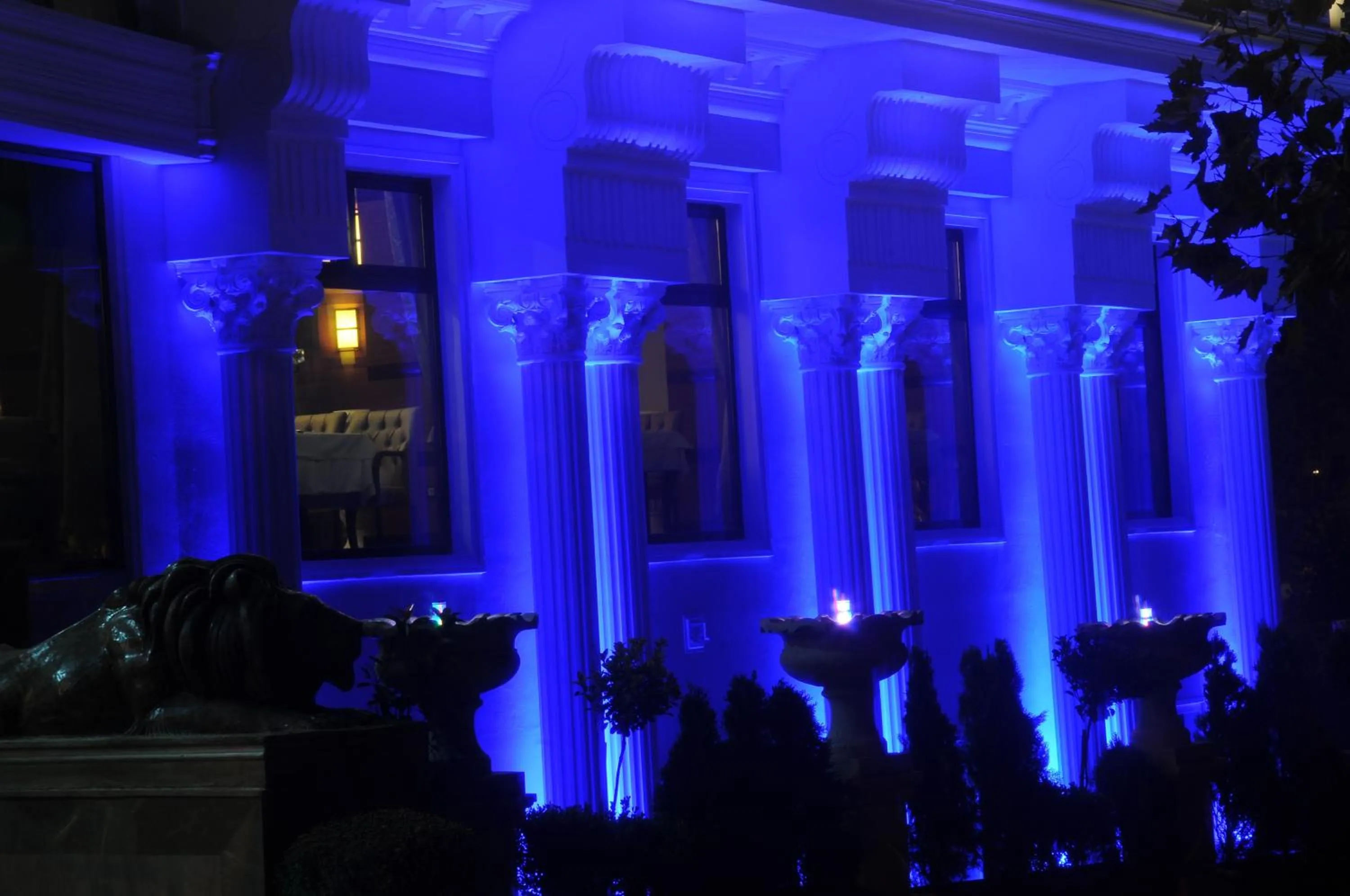 Facade/entrance in Paradise Island Hotel