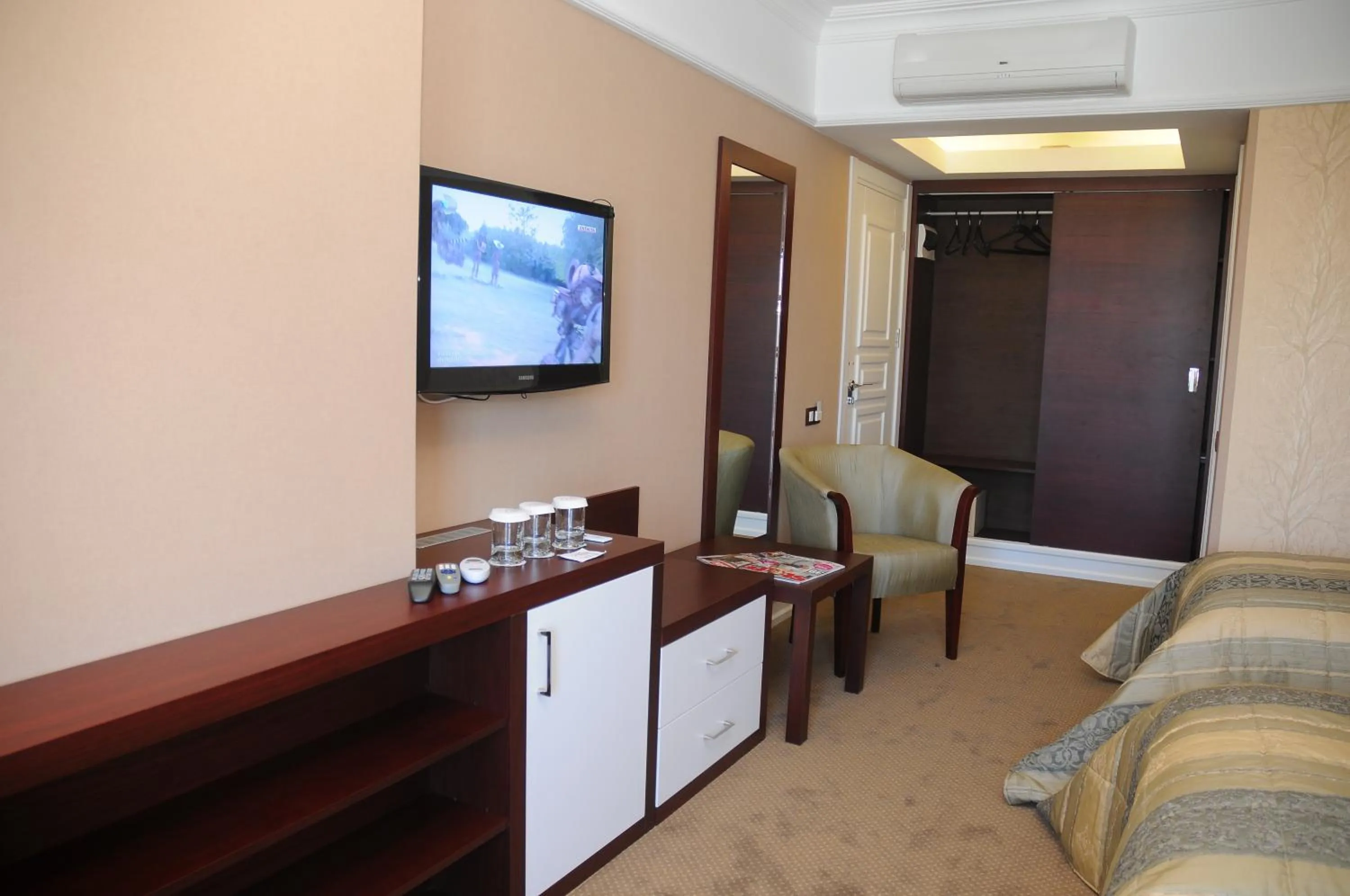 Decorative detail in Paradise Island Hotel