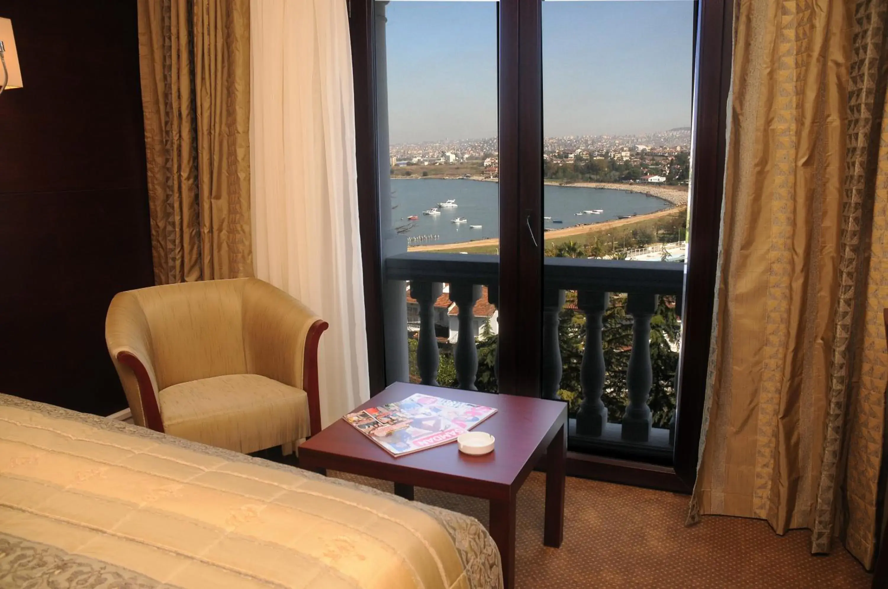 Superior Double Room in Paradise Island Hotel Superior Double Room in Paradise Island Hotel