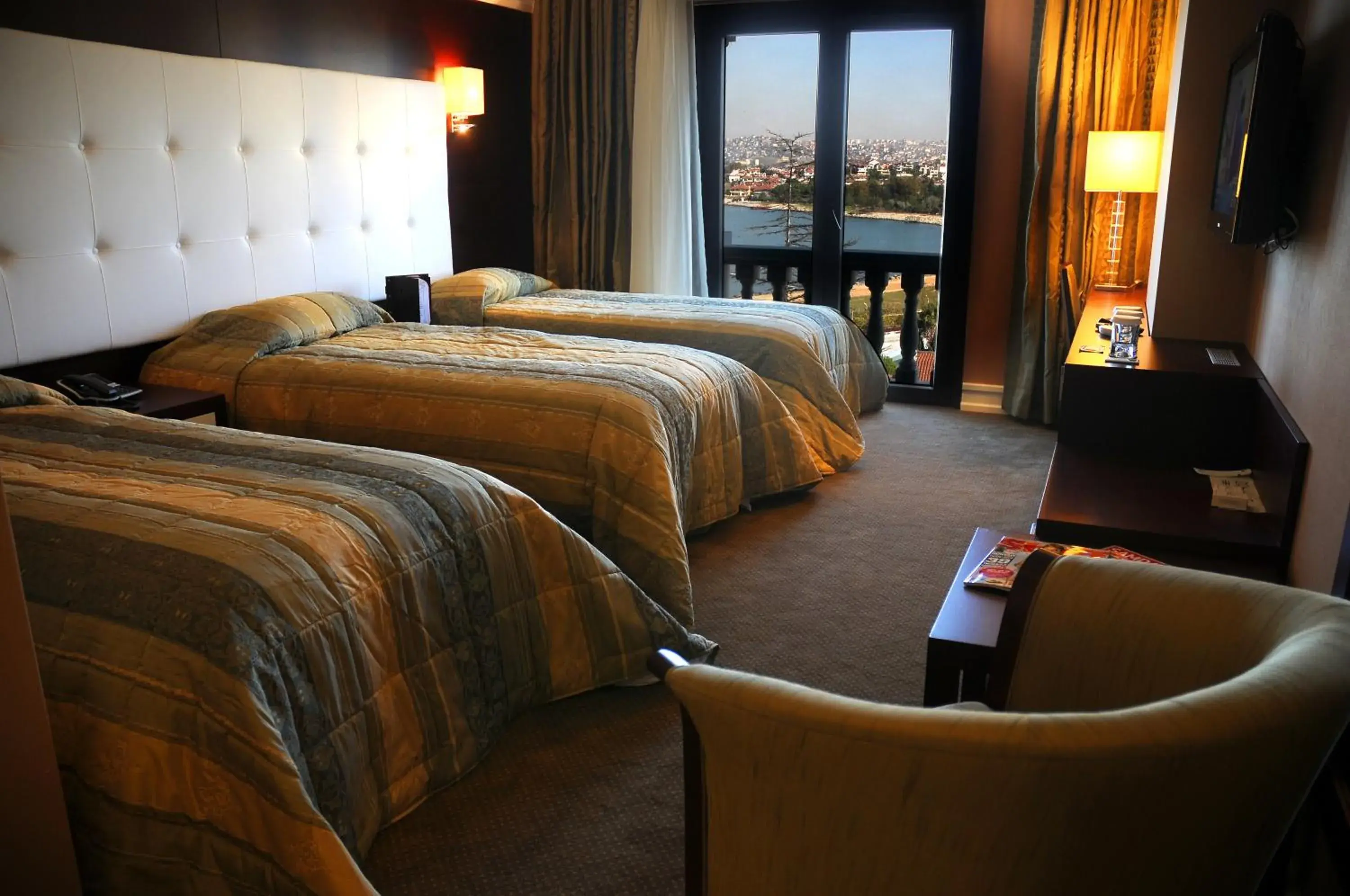 Photo of the whole room, Bed in Paradise Island Hotel Photo of the whole room, Bed in Paradise Island Hotel