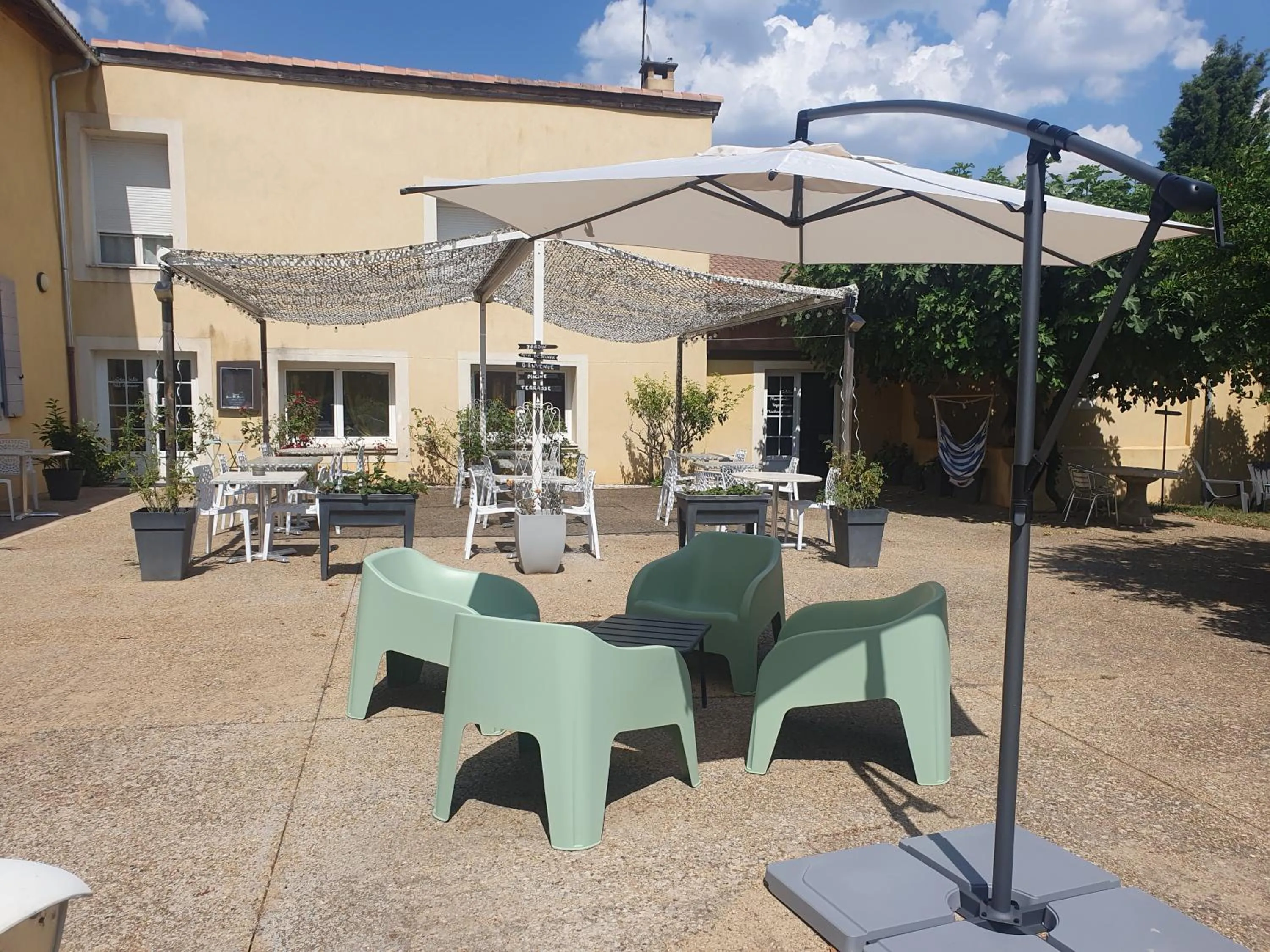 Patio in Le Mas des Quintrands Manosque - Motel de charme