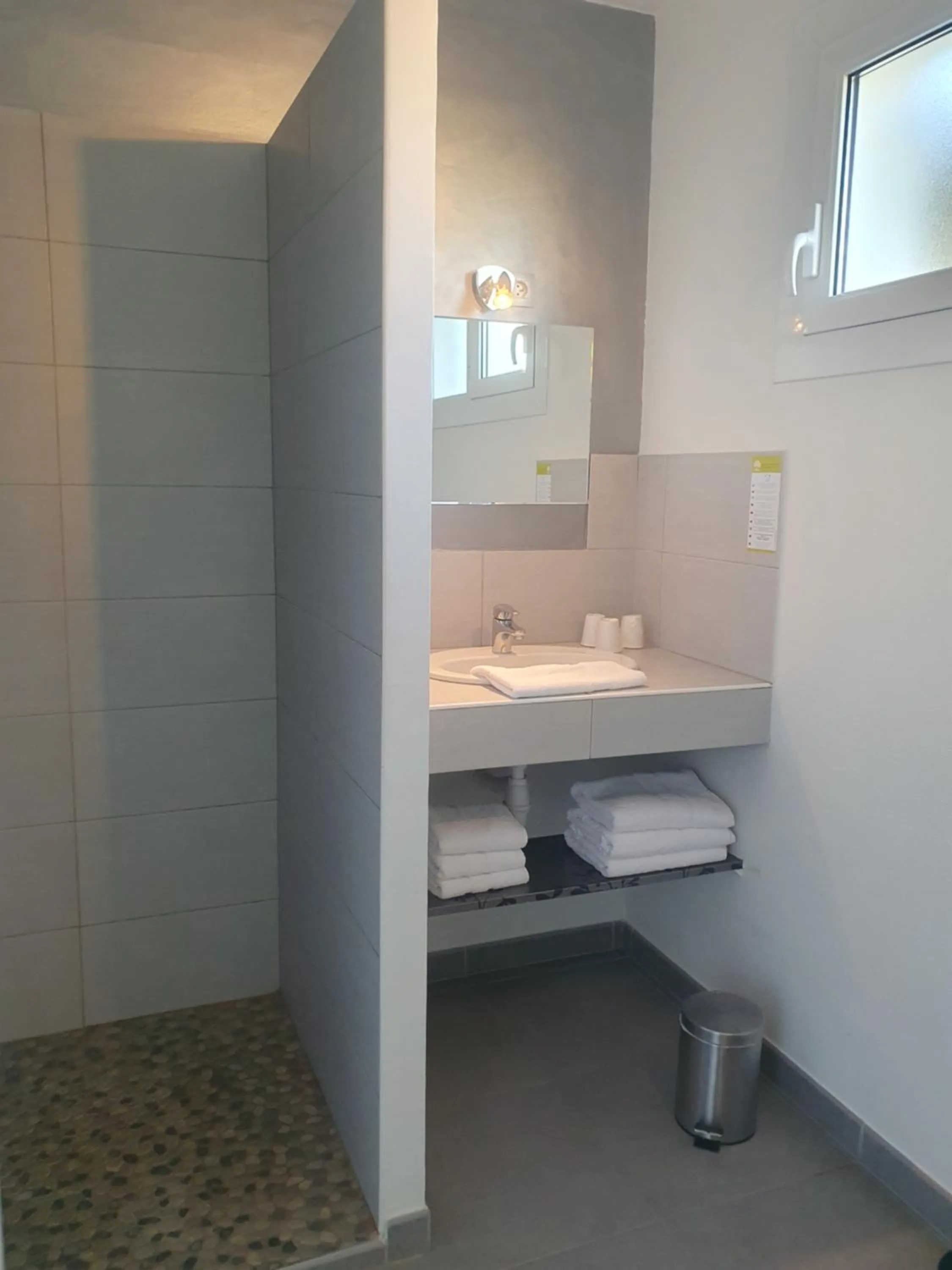 Bathroom in Le Mas des Quintrands Manosque - Motel de charme