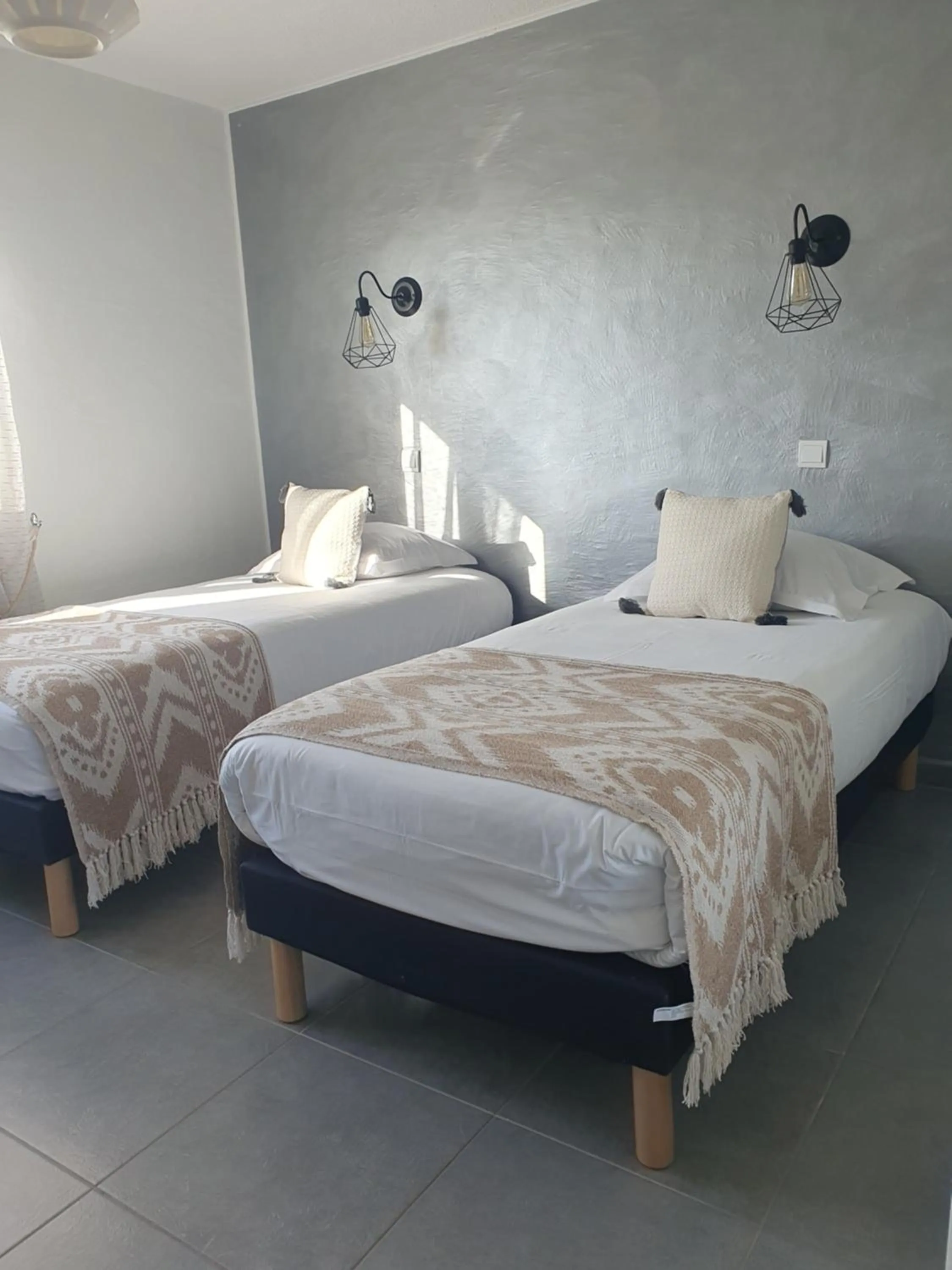 Bedroom, Bed in Le Mas des Quintrands Manosque - Motel de charme