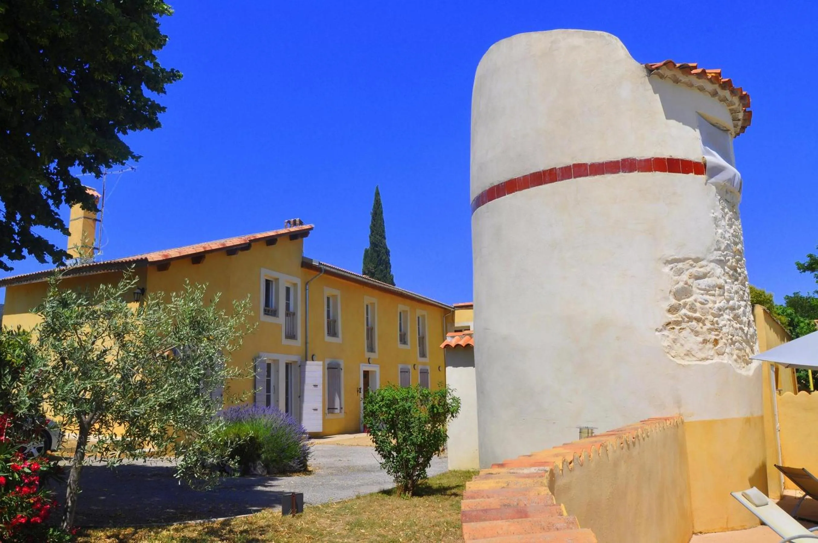 Property building in Le Mas des Quintrands Manosque - Motel de charme