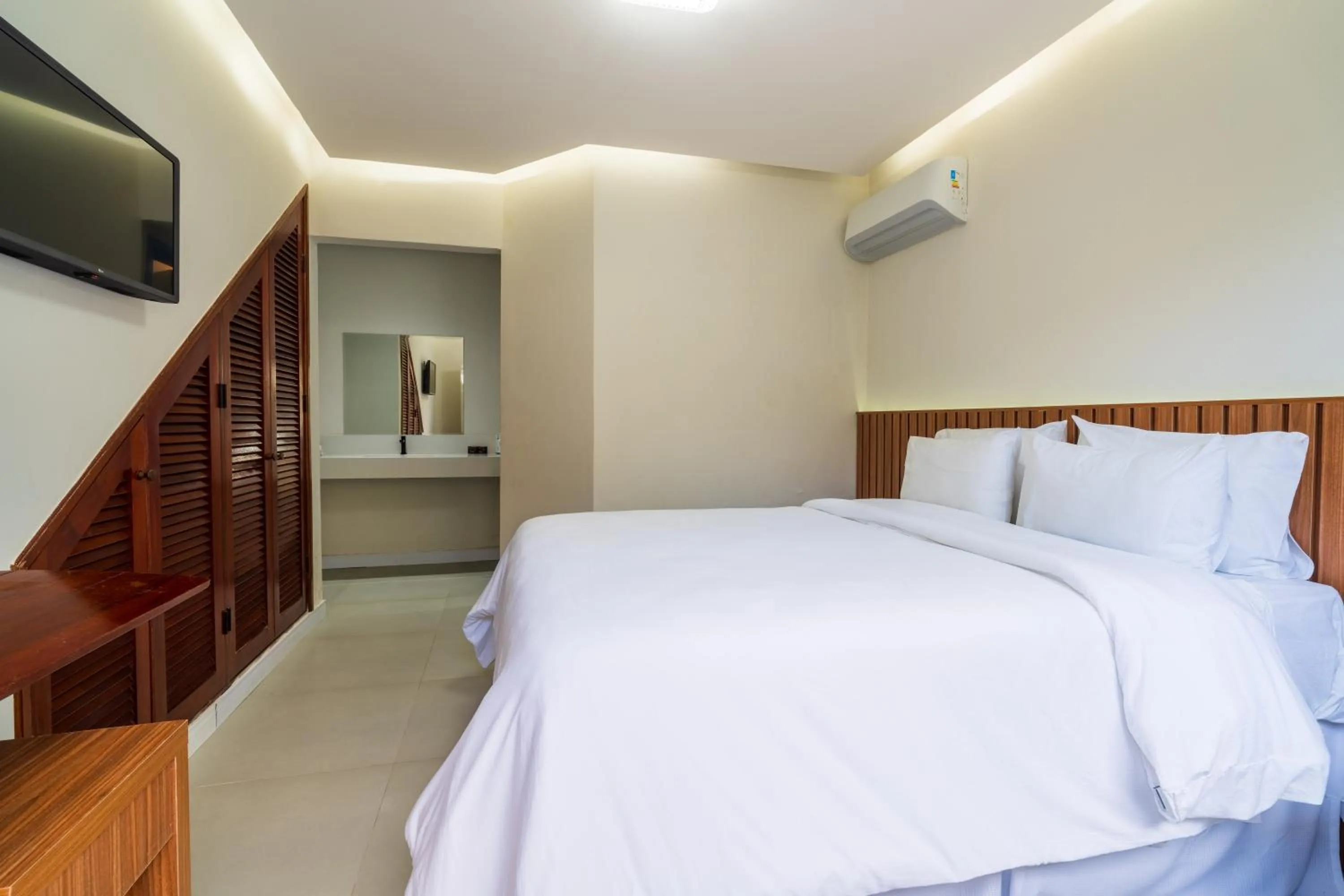 Photo of the whole room, Bed in Pousada Villa del Sol