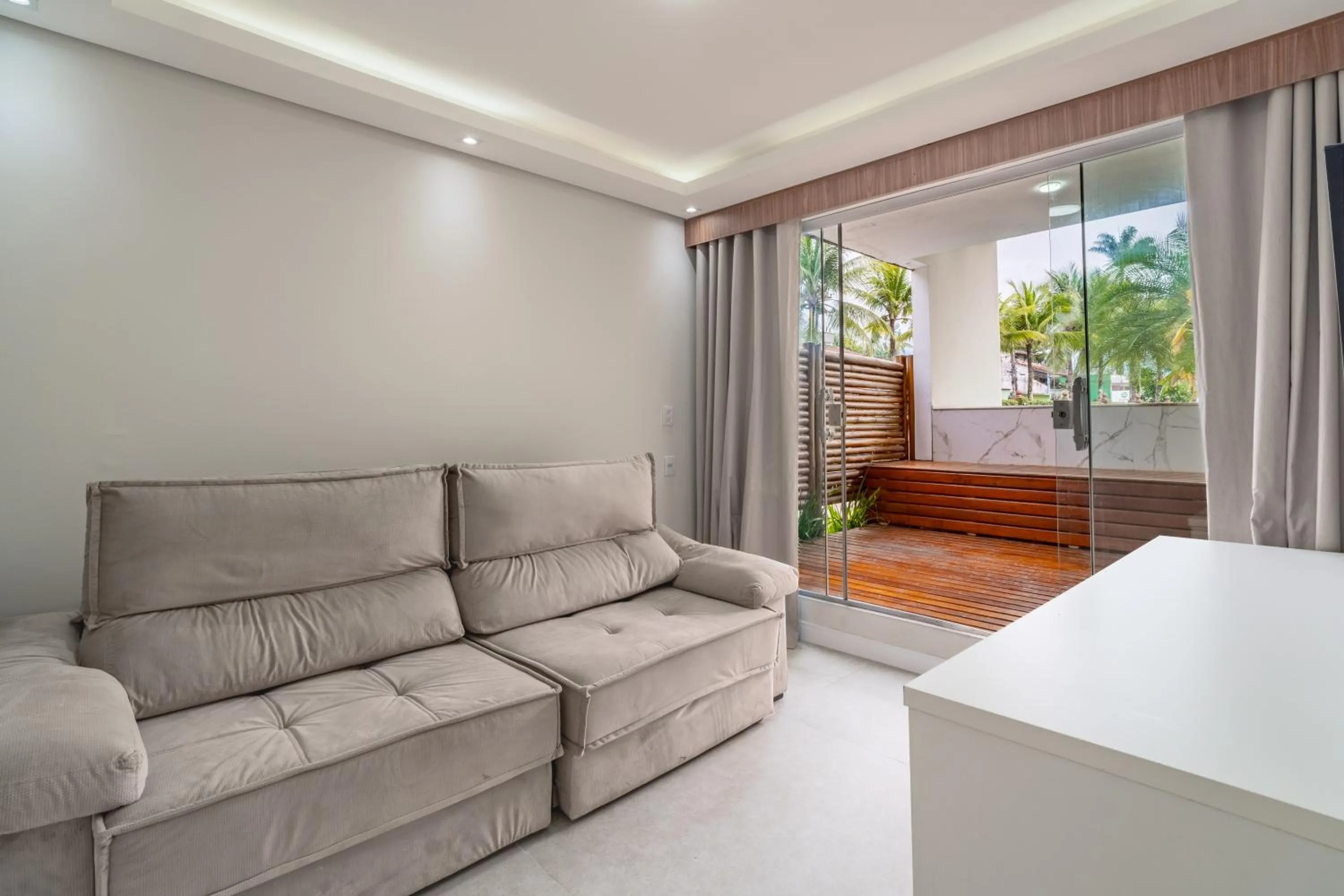 Living room, Bed in Pousada Villa del Sol