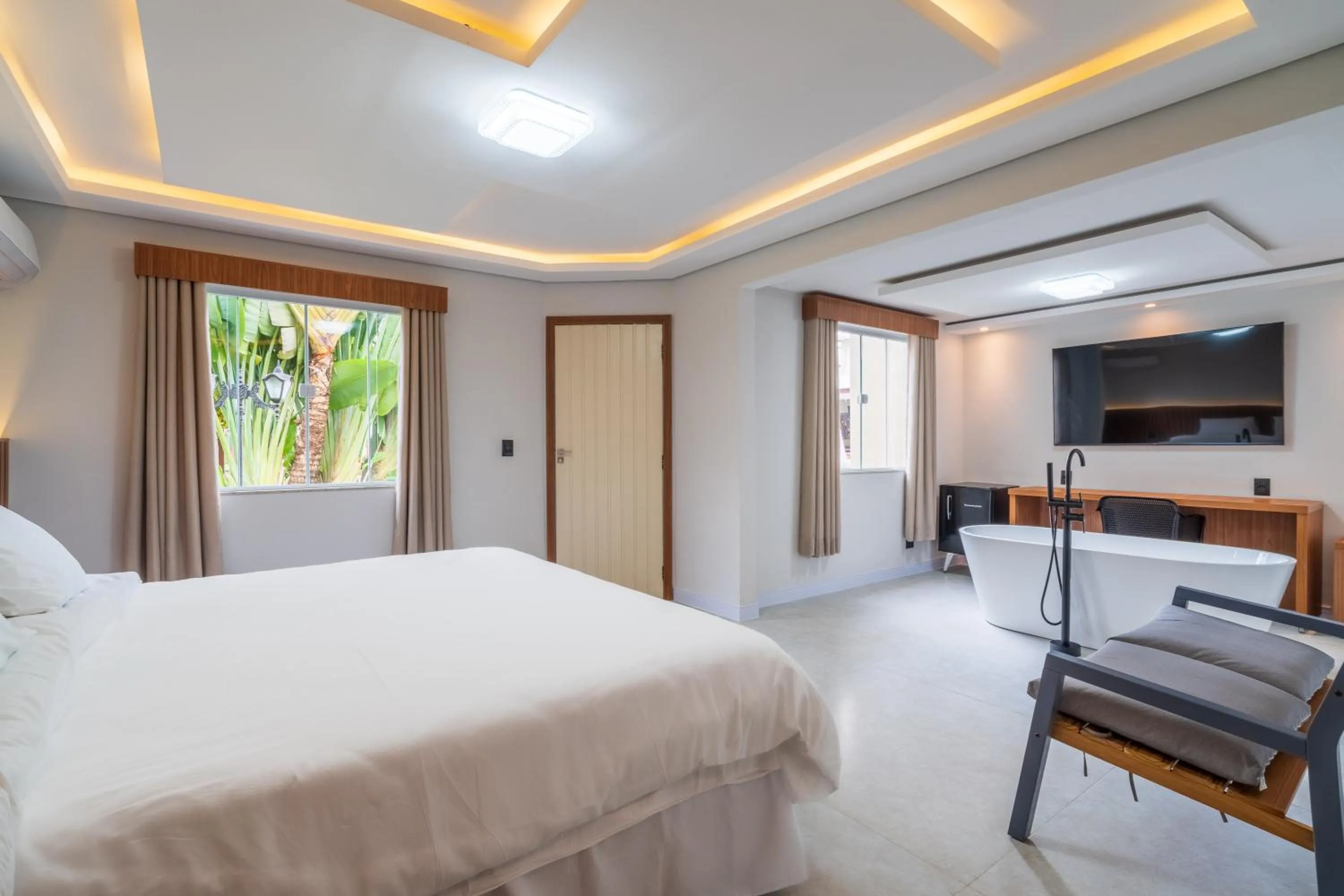 Photo of the whole room, Bed in Pousada Villa del Sol