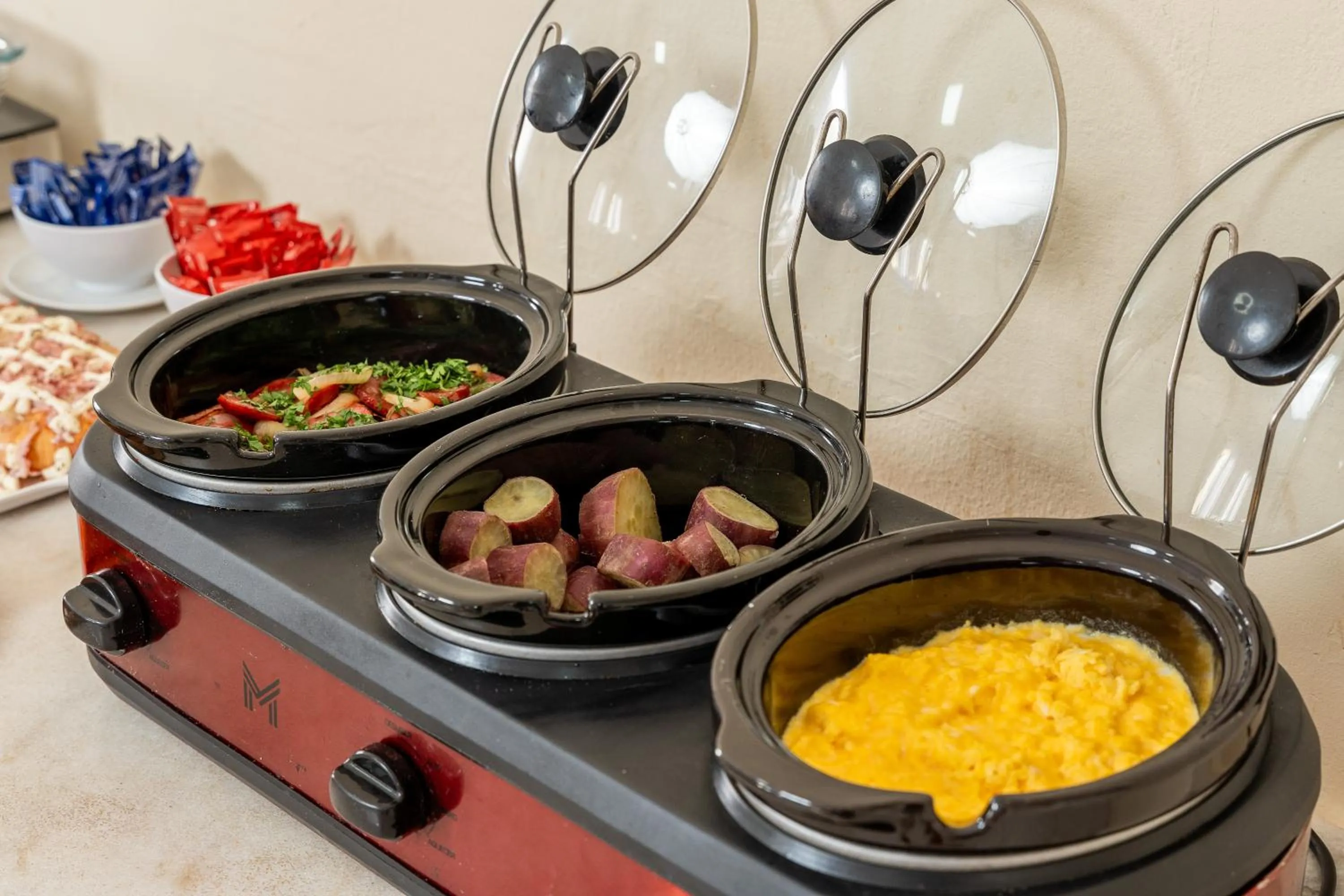 Buffet breakfast in Pousada Villa del Sol