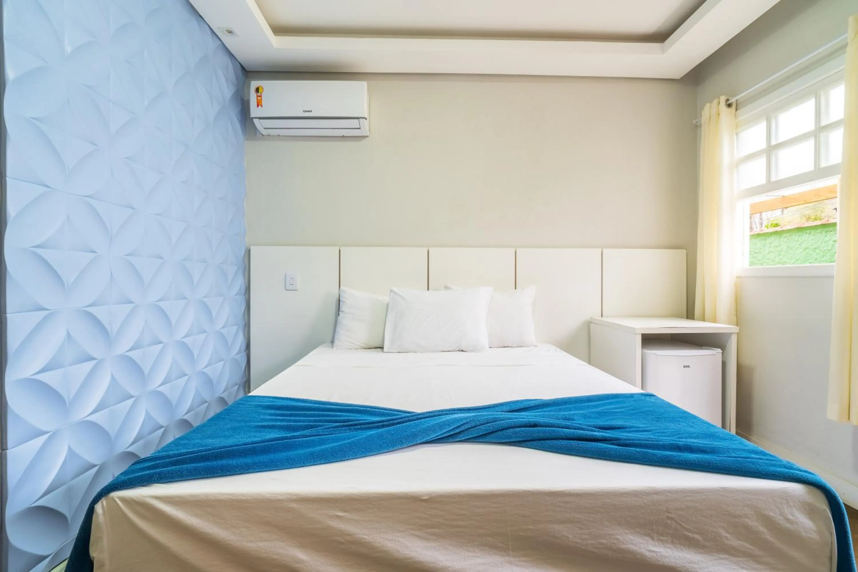 Photo of the whole room, Bed in Pousada Villa del Sol