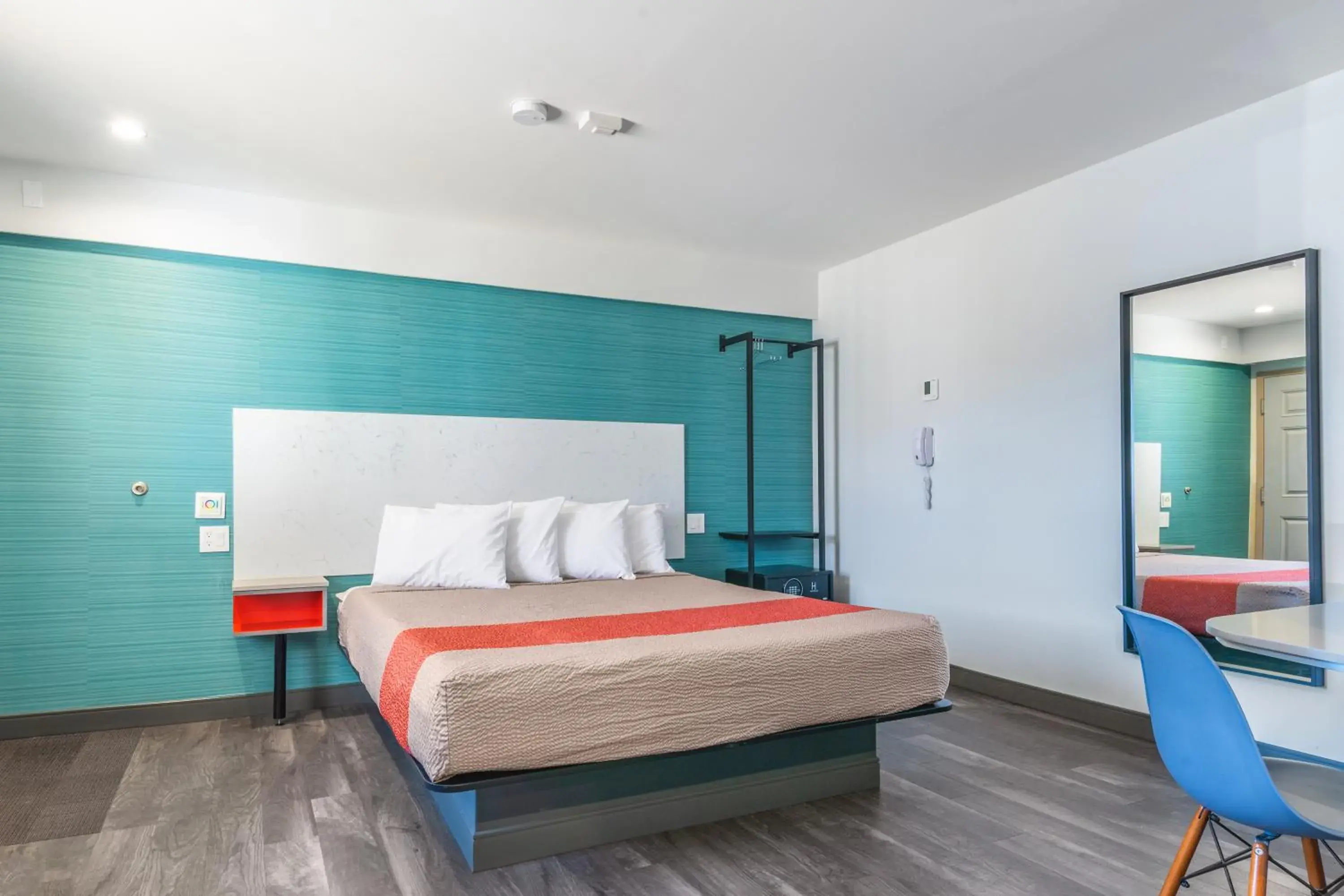 Bedroom, Bed in Solo Motel Broadway Bedroom, Bed in Solo Motel Broadway