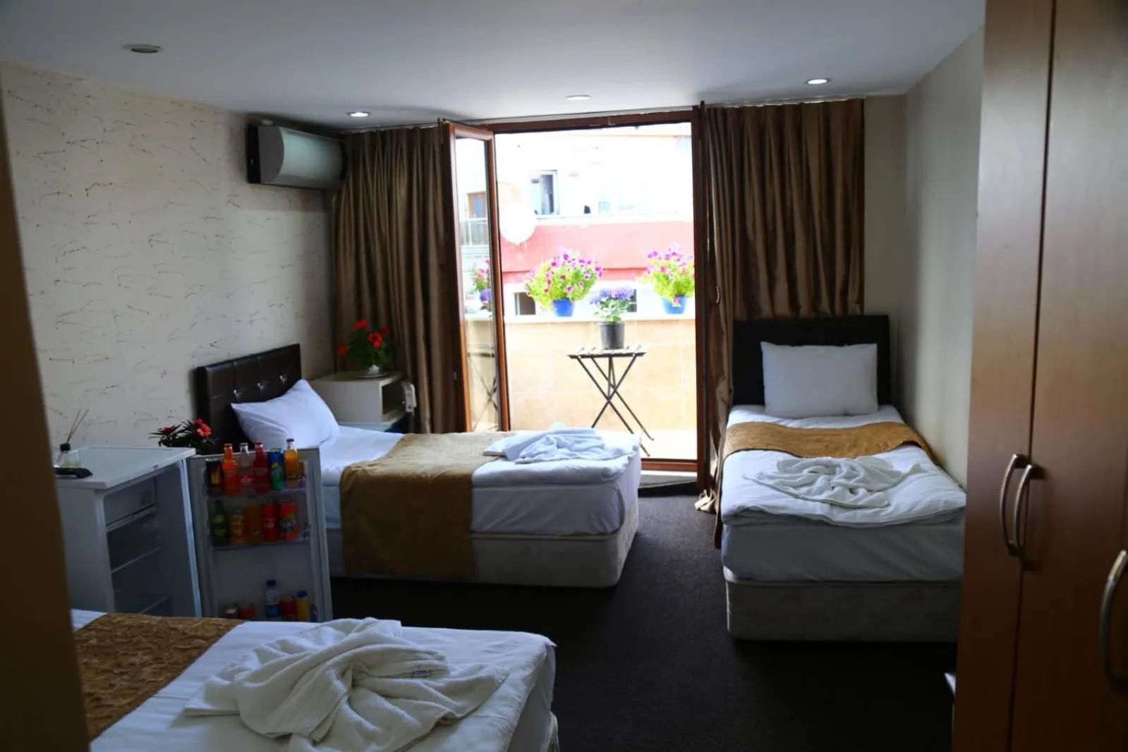 Bed in holiday family apart