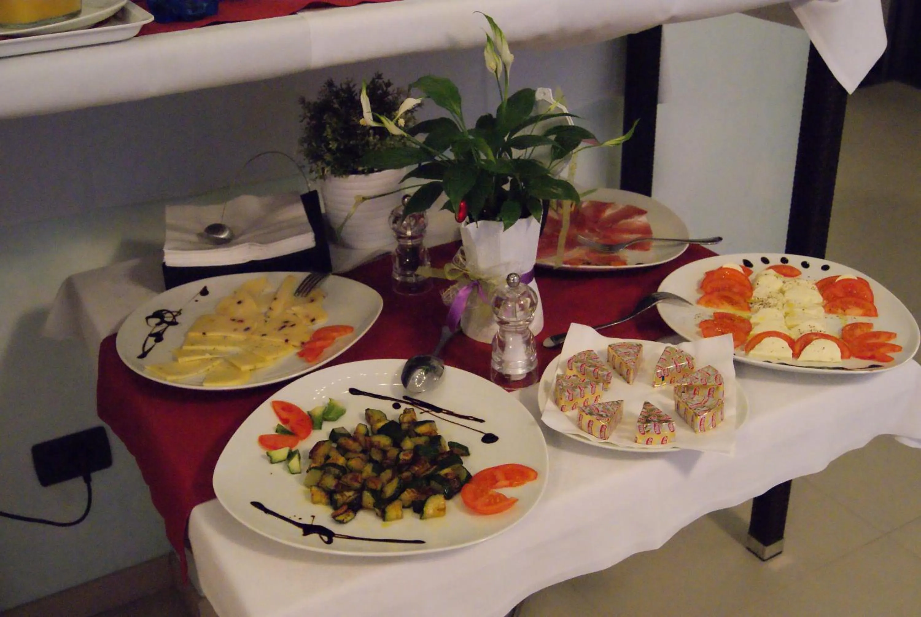 Buffet breakfast in Residence Aprilia