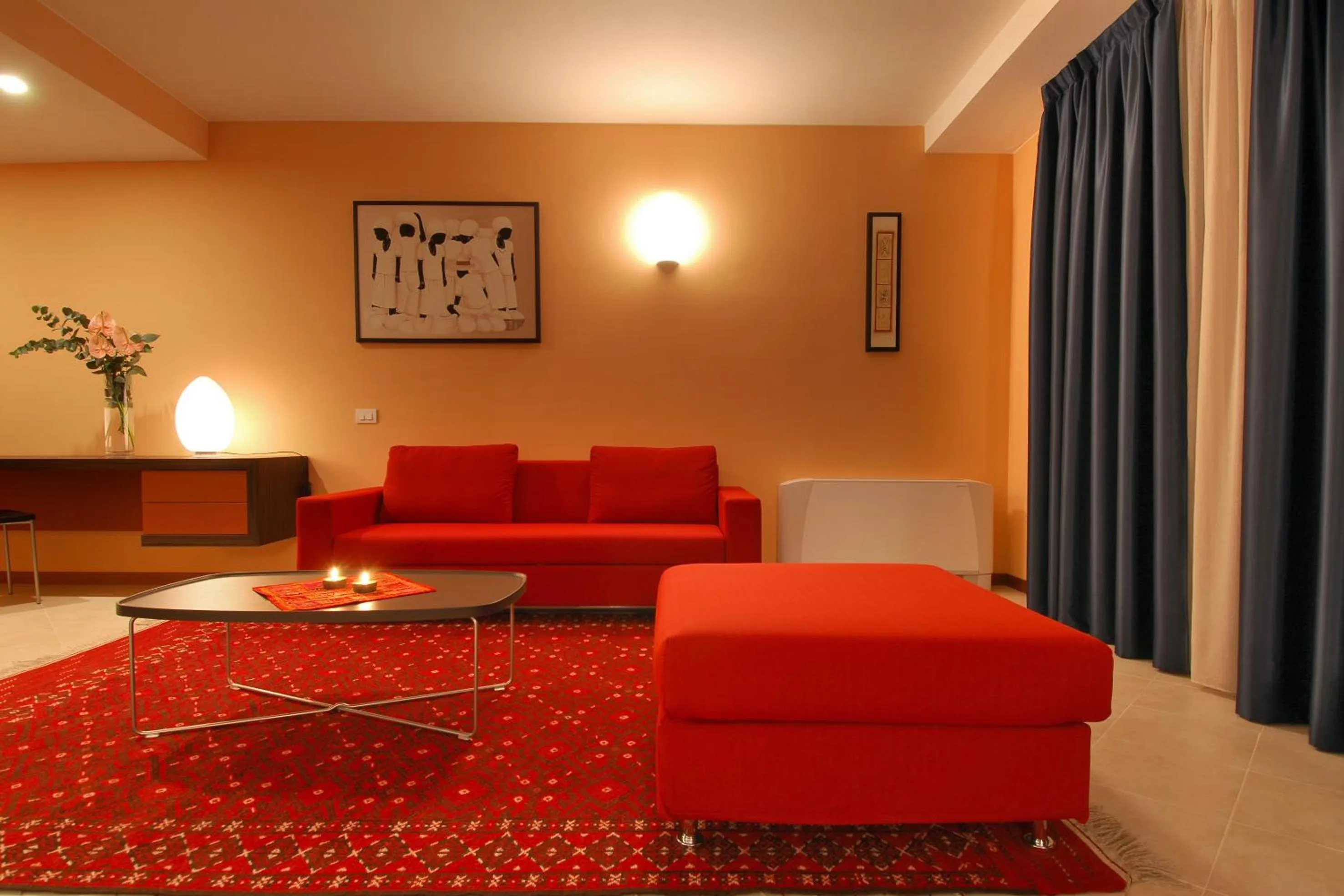 Living room in Rosso Frizzante