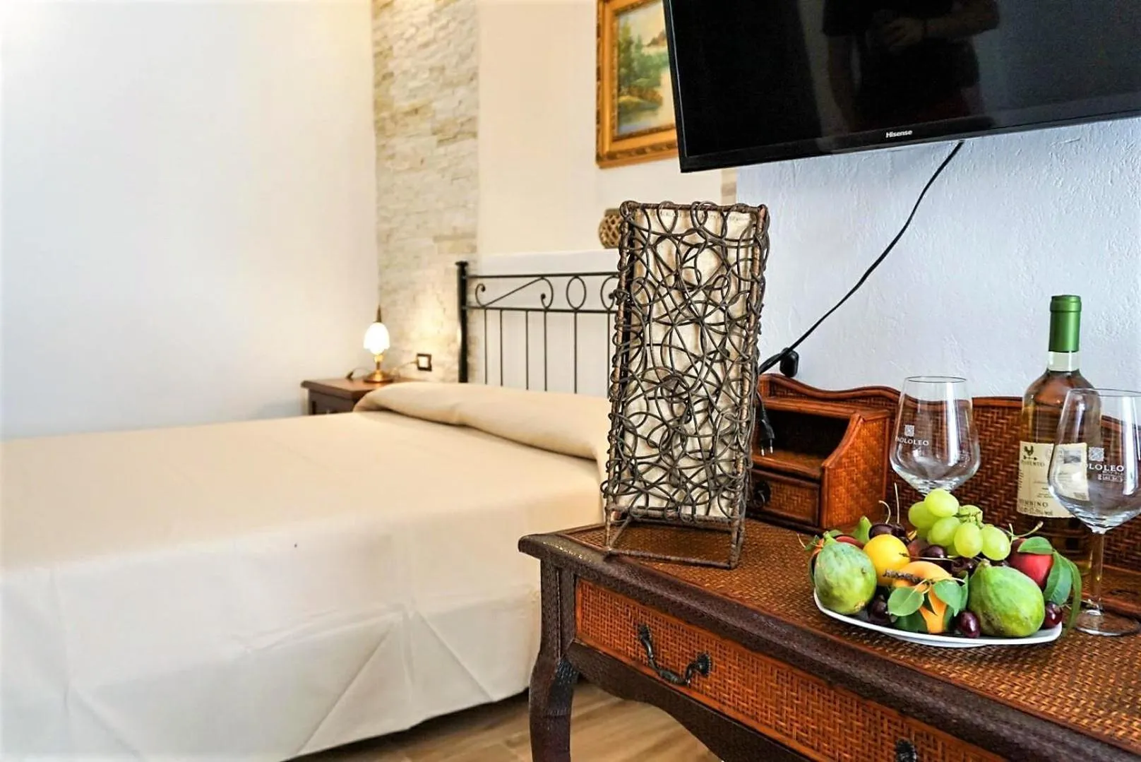 Photo of the whole room, Bed in Sunset Bed and Breakfast