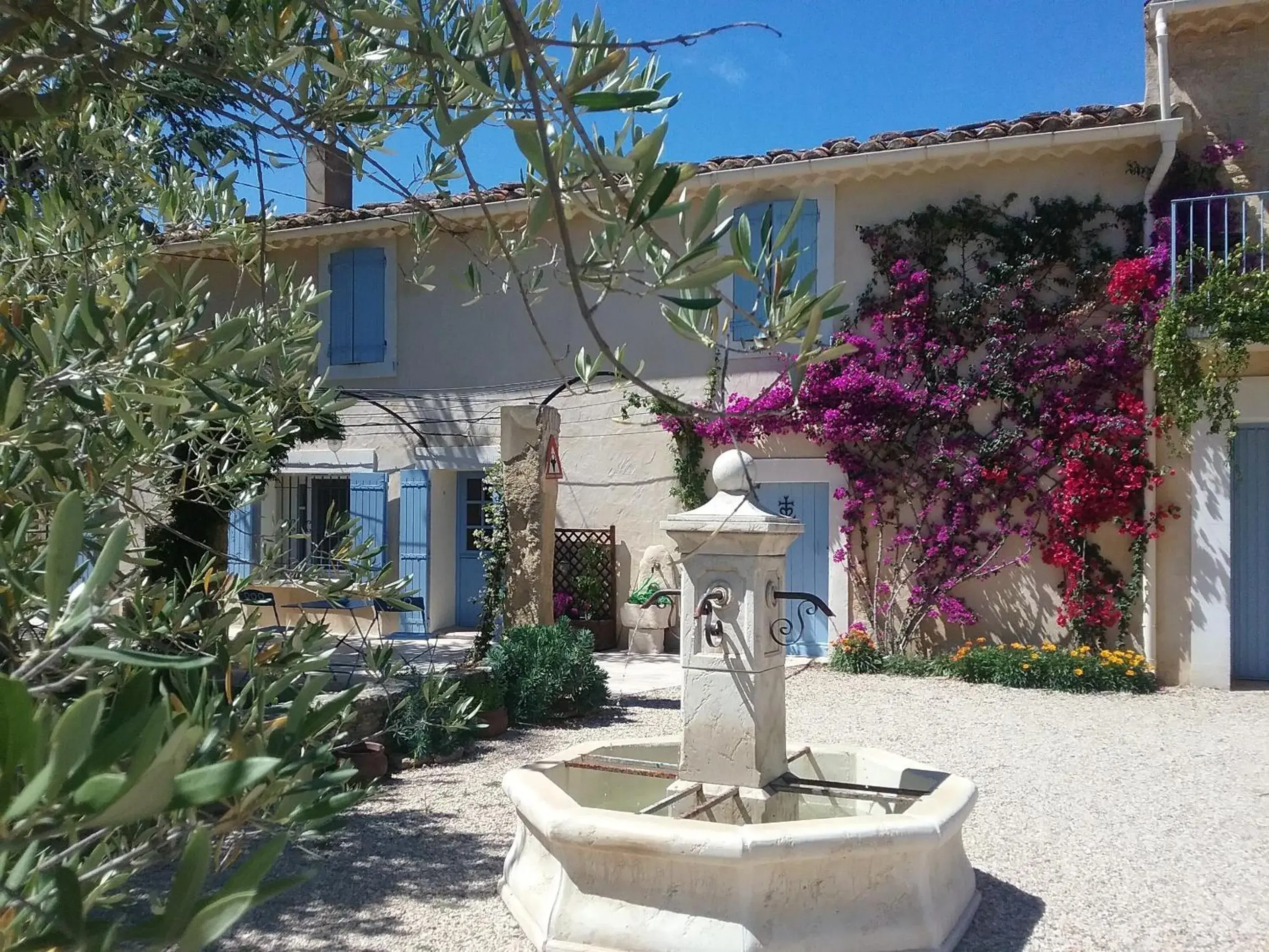 Mas des Bougainvillees Mas des Bougainvillees