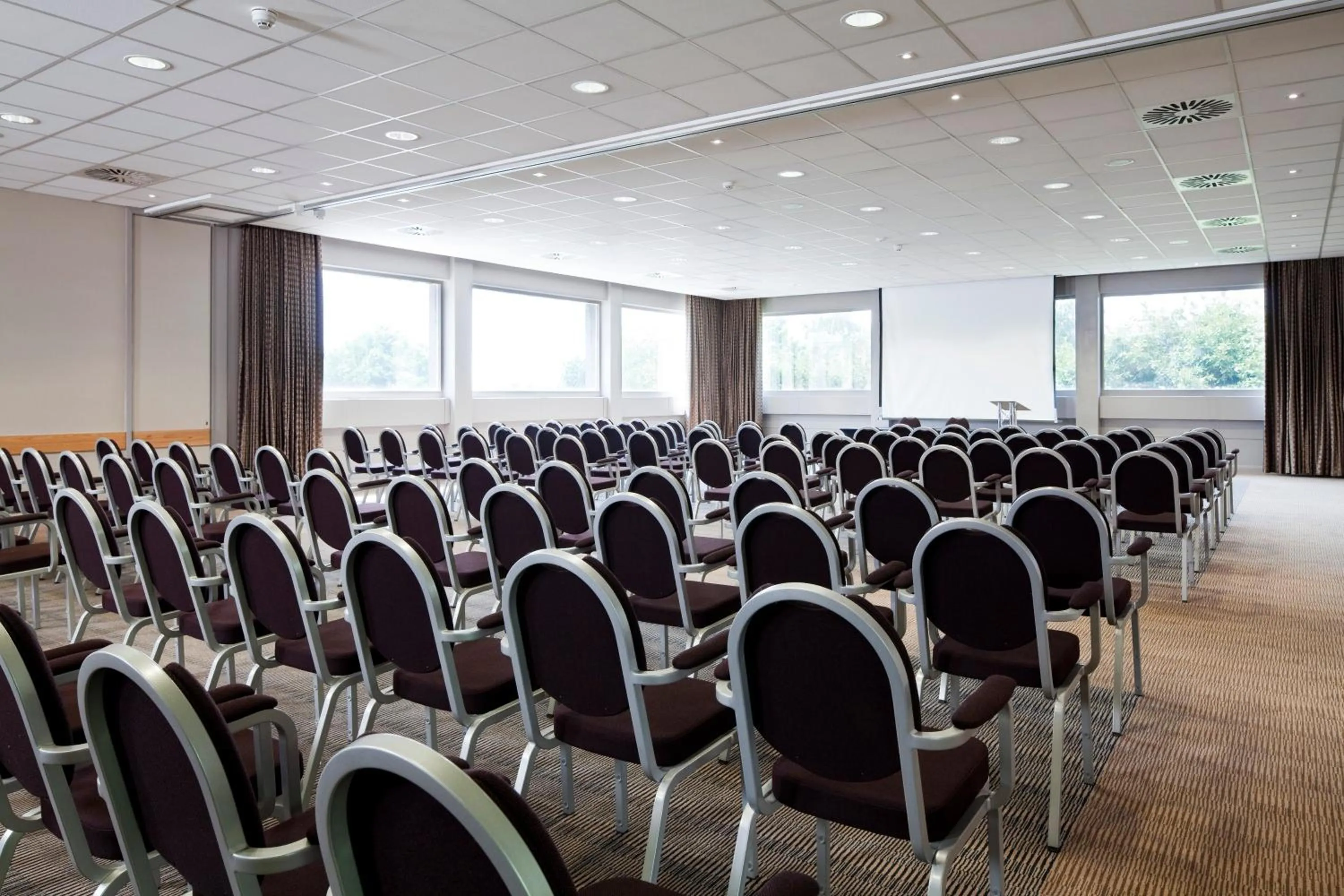 Meeting/conference room in Holiday Inn Maidenhead Windsor