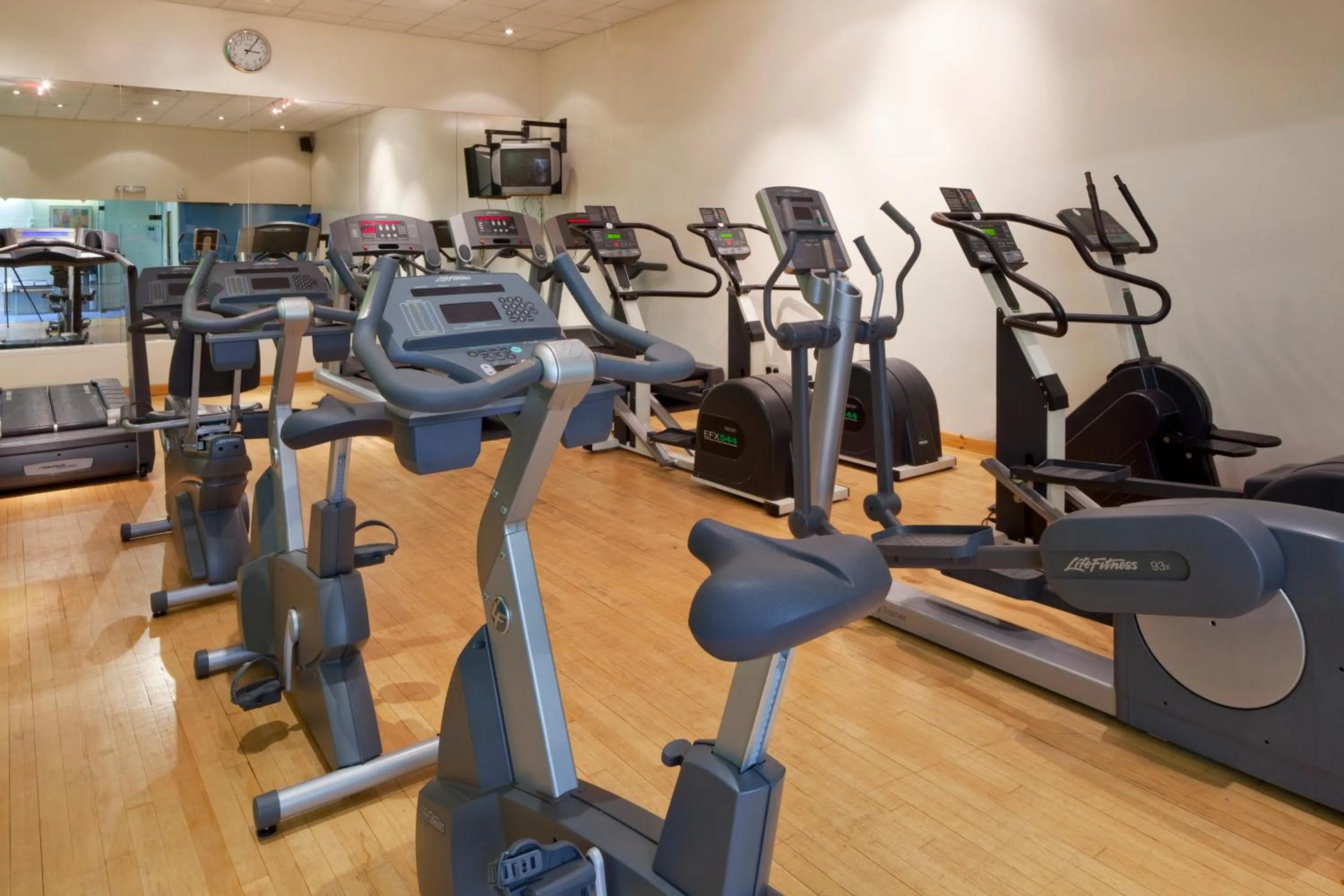 Spa and wellness centre/facilities, Fitness Center/Facilities in Holiday Inn Maidenhead Windsor
