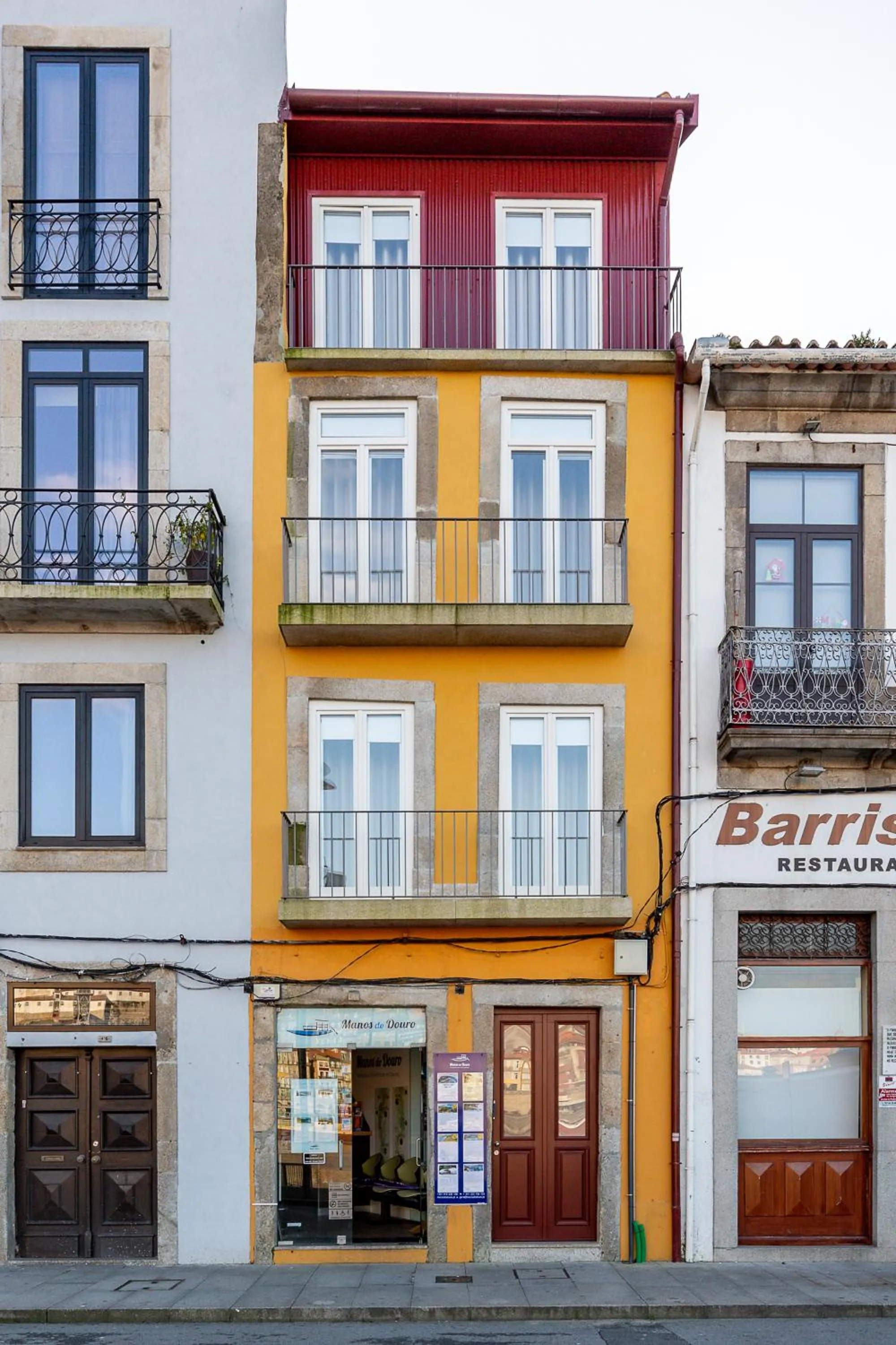 Property building in YOUROPO - Ribeira Gaia