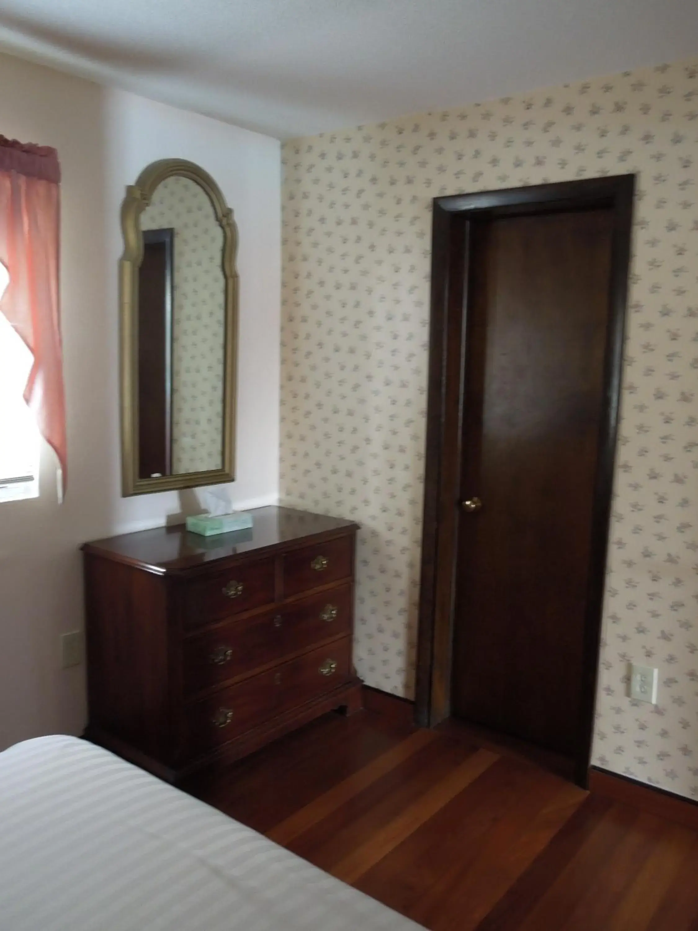 Bedroom, Bed in Alamar Resort Inn