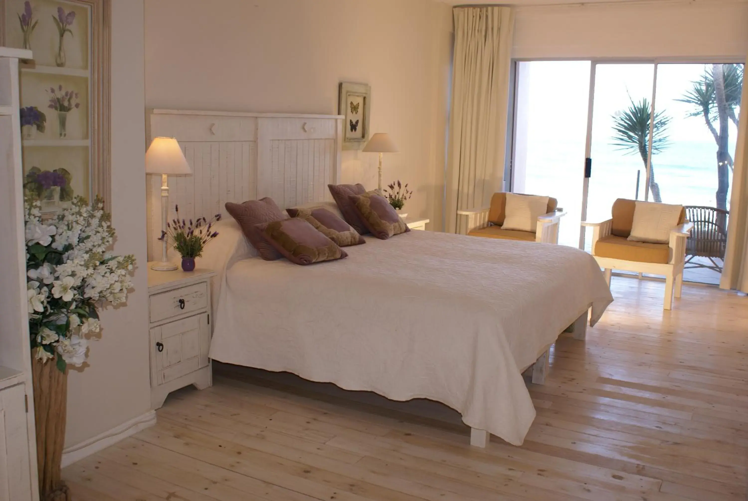 Double Room with Balcony and Sea View - Oyster in The Pink Lodge on The Beach Double Room with Balcony and Sea View - Oyster in The Pink Lodge on The Beach