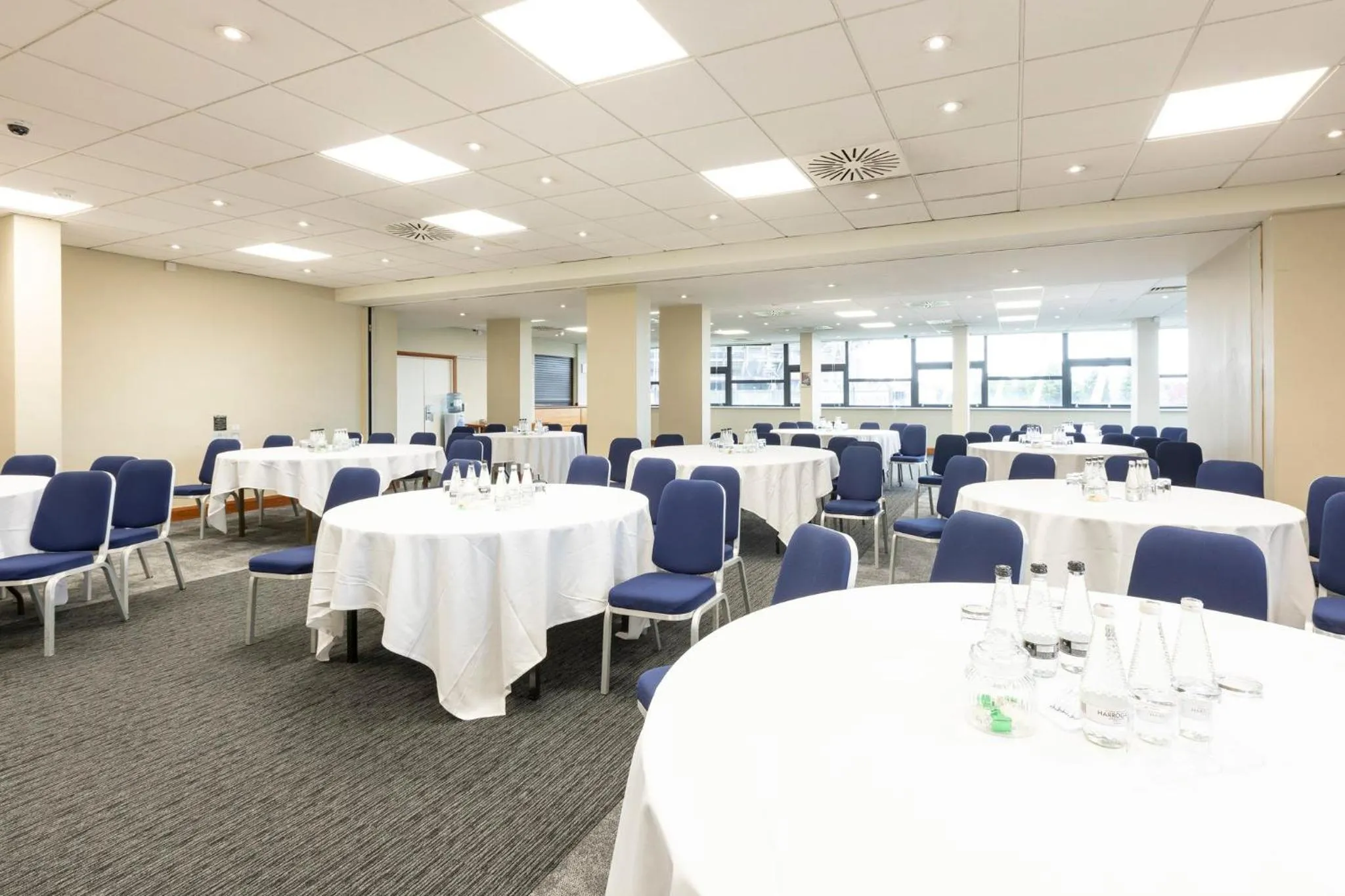 Meeting/conference room in Holiday Inn Cardiff City Centre by IHG