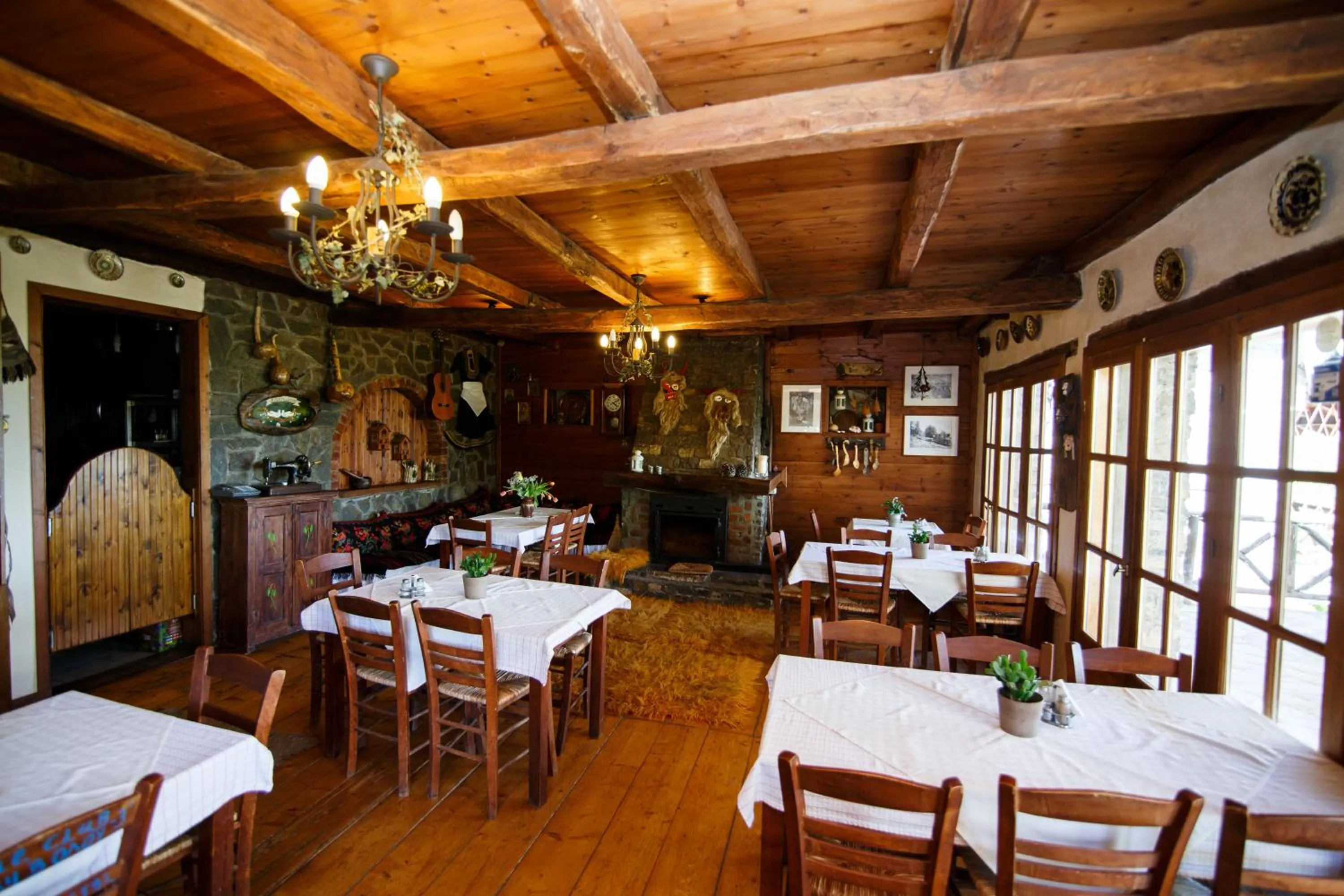 Restaurant/places to eat in Arxontiko Agonari