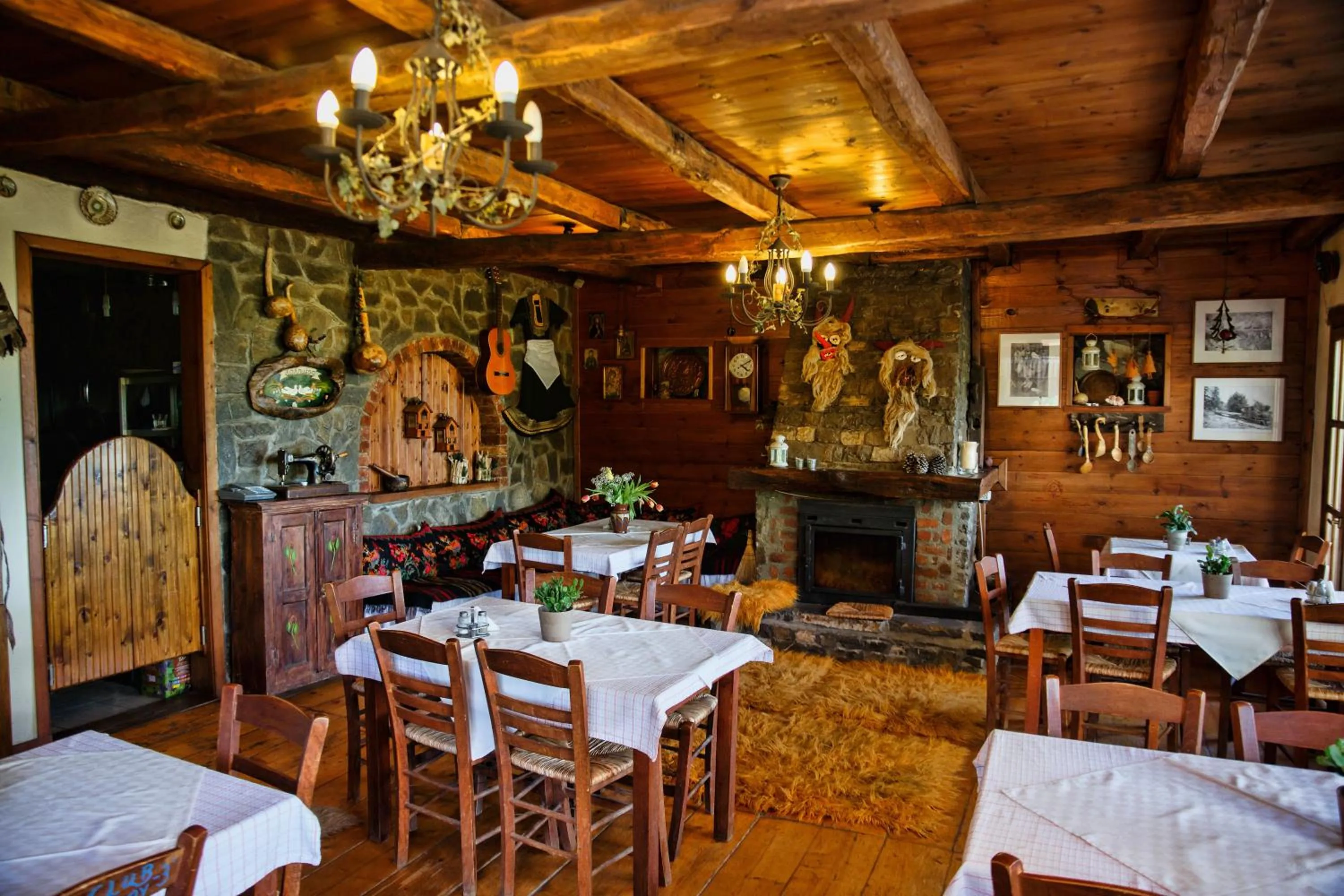 Restaurant/places to eat in Arxontiko Agonari