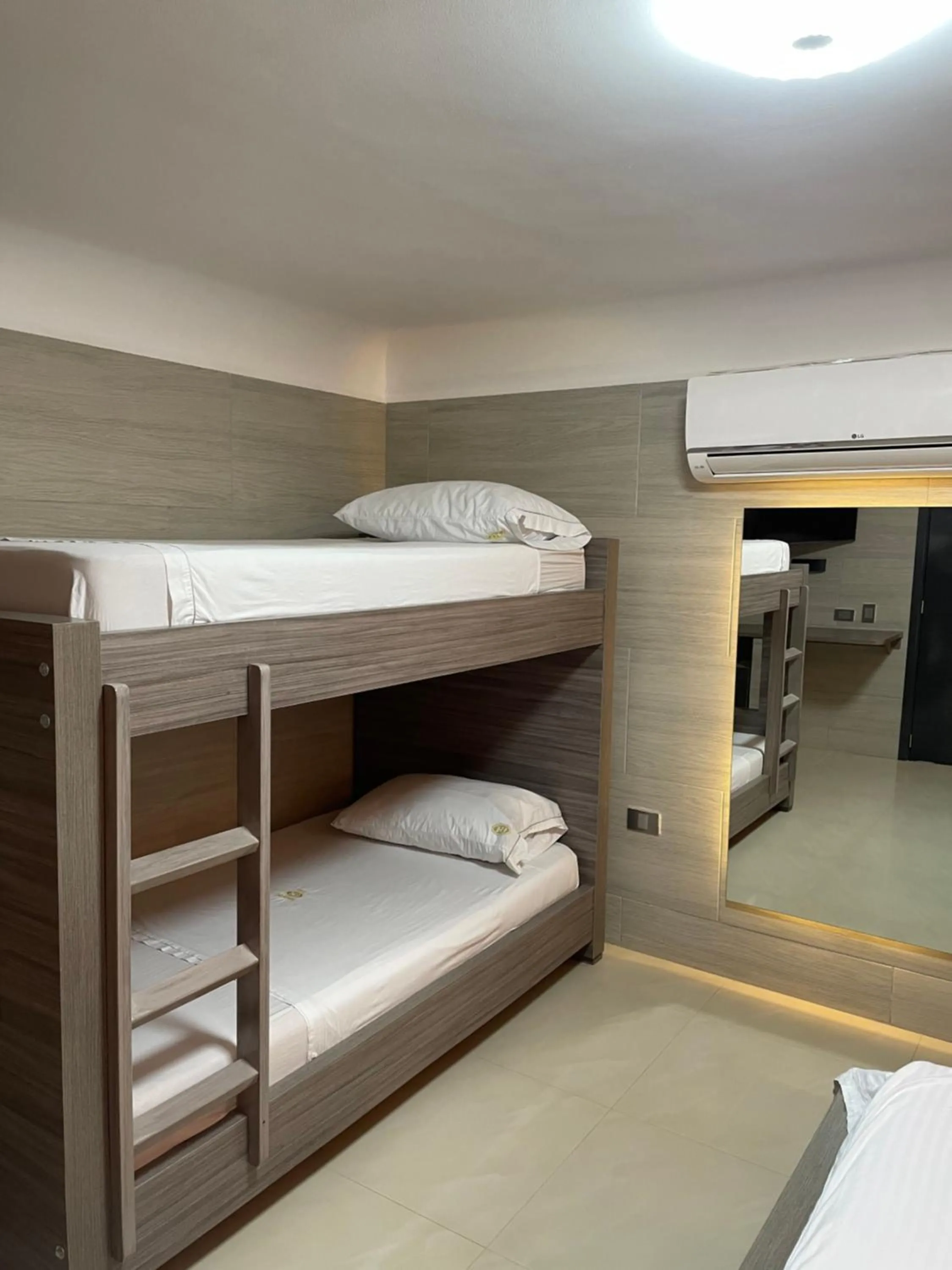 bunk bed, Bed in Hotel Balmoral