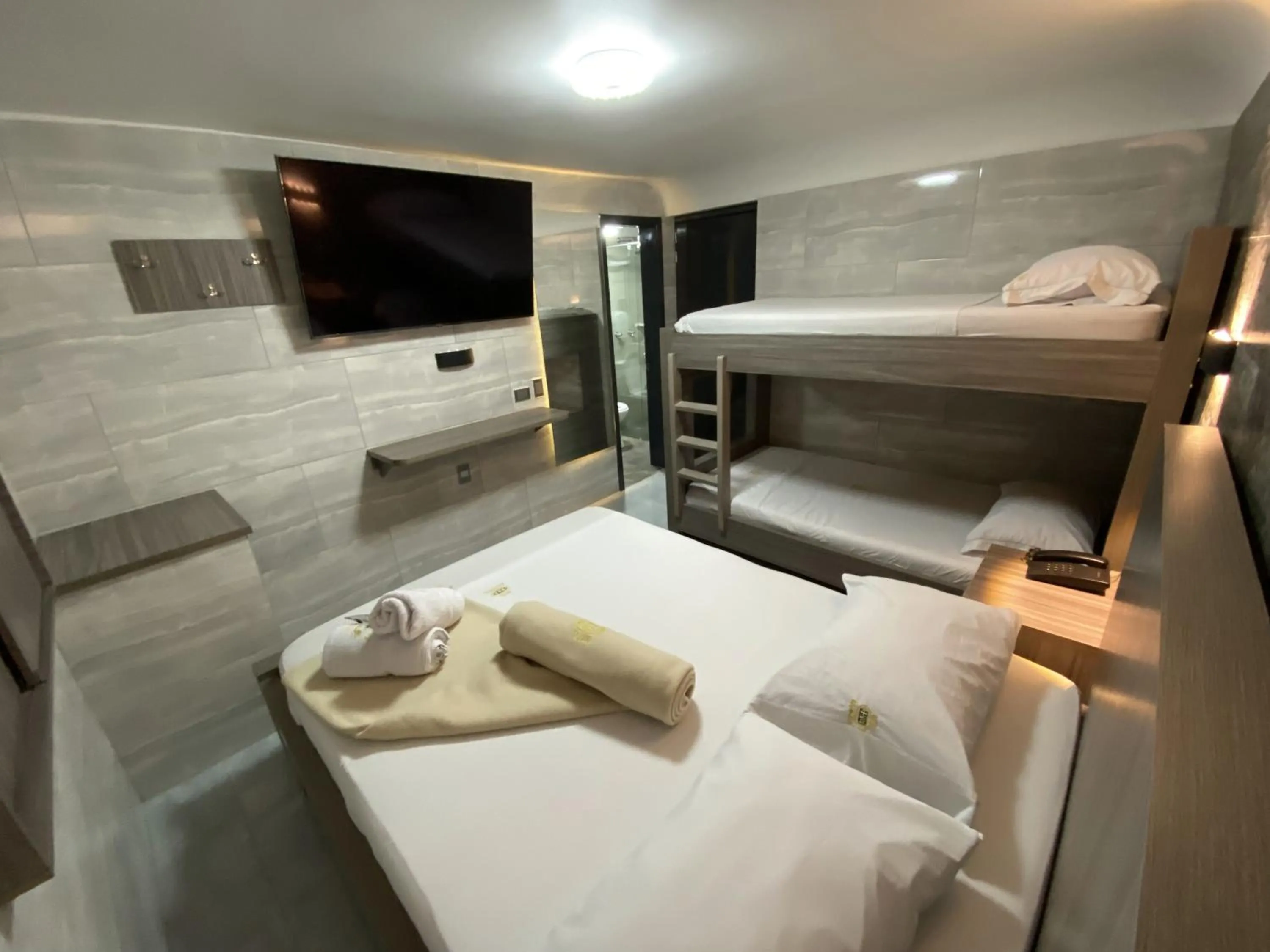 Bed in Hotel Balmoral