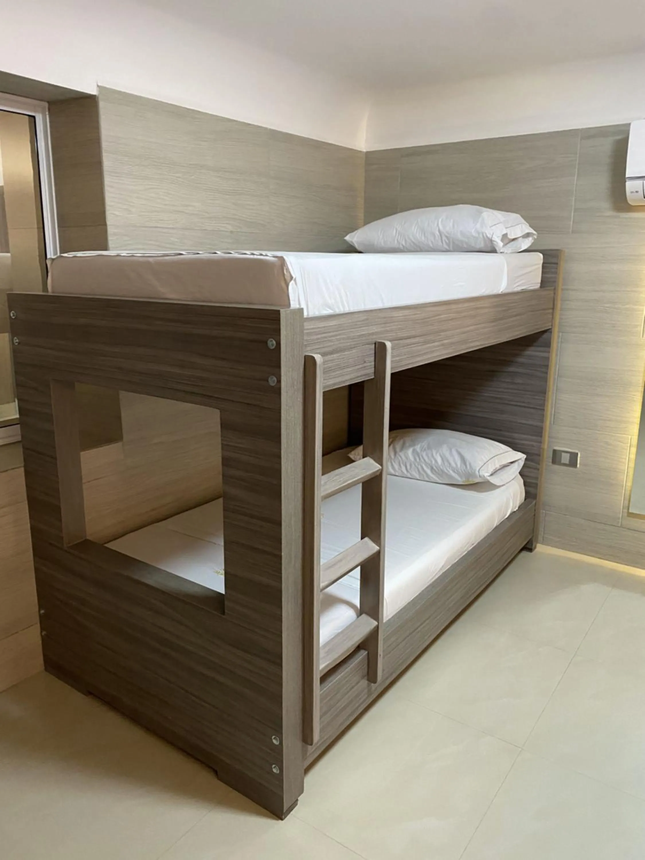 bunk bed, Bed in Hotel Balmoral