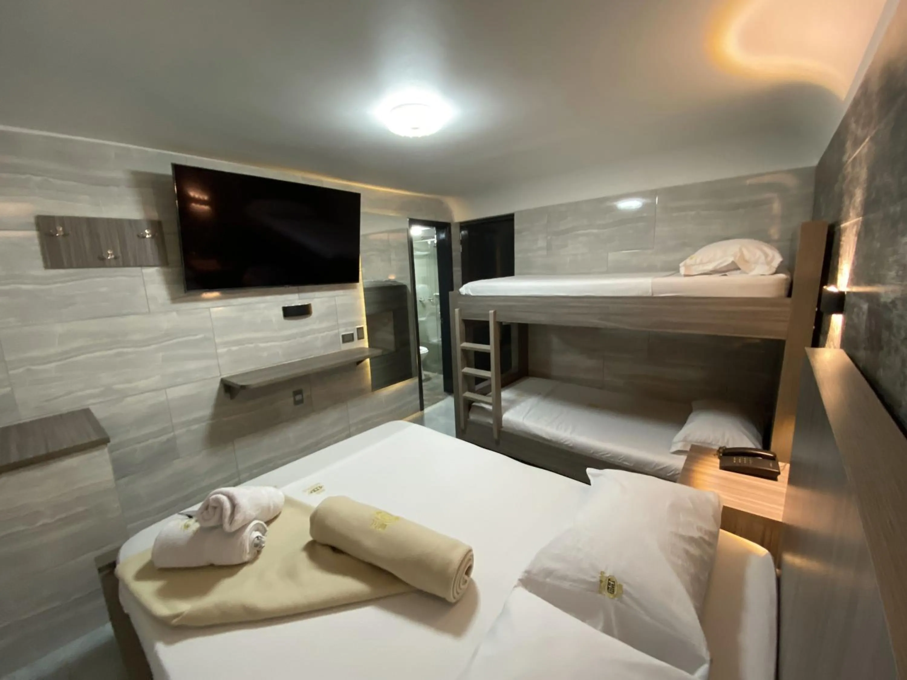 Bed in Hotel Balmoral