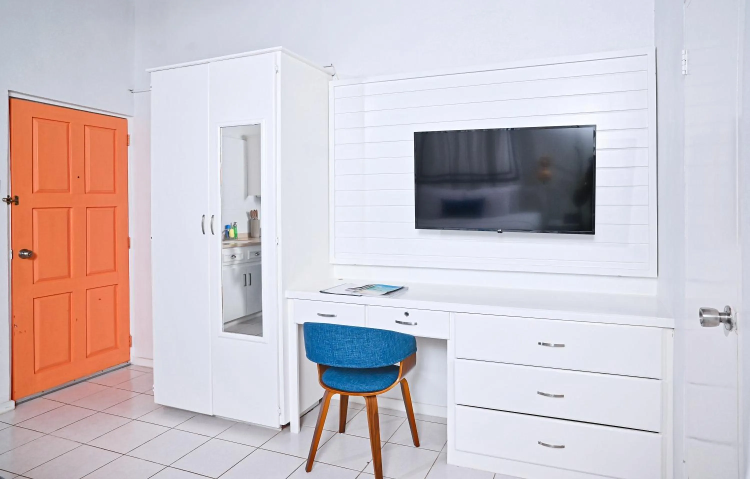 TV and multimedia in Melbourne Inn