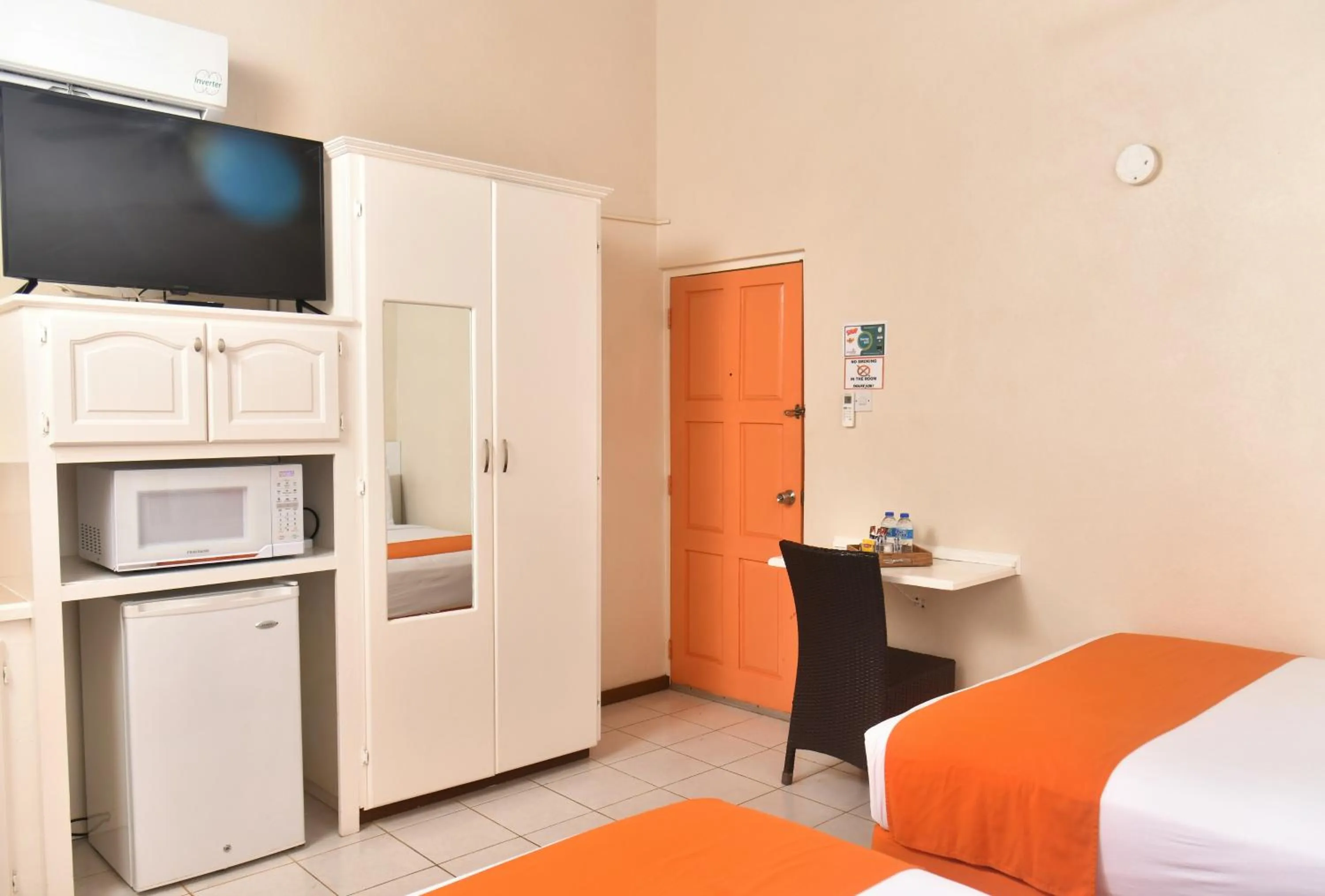 Double Room with Pool View in Melbourne Inn