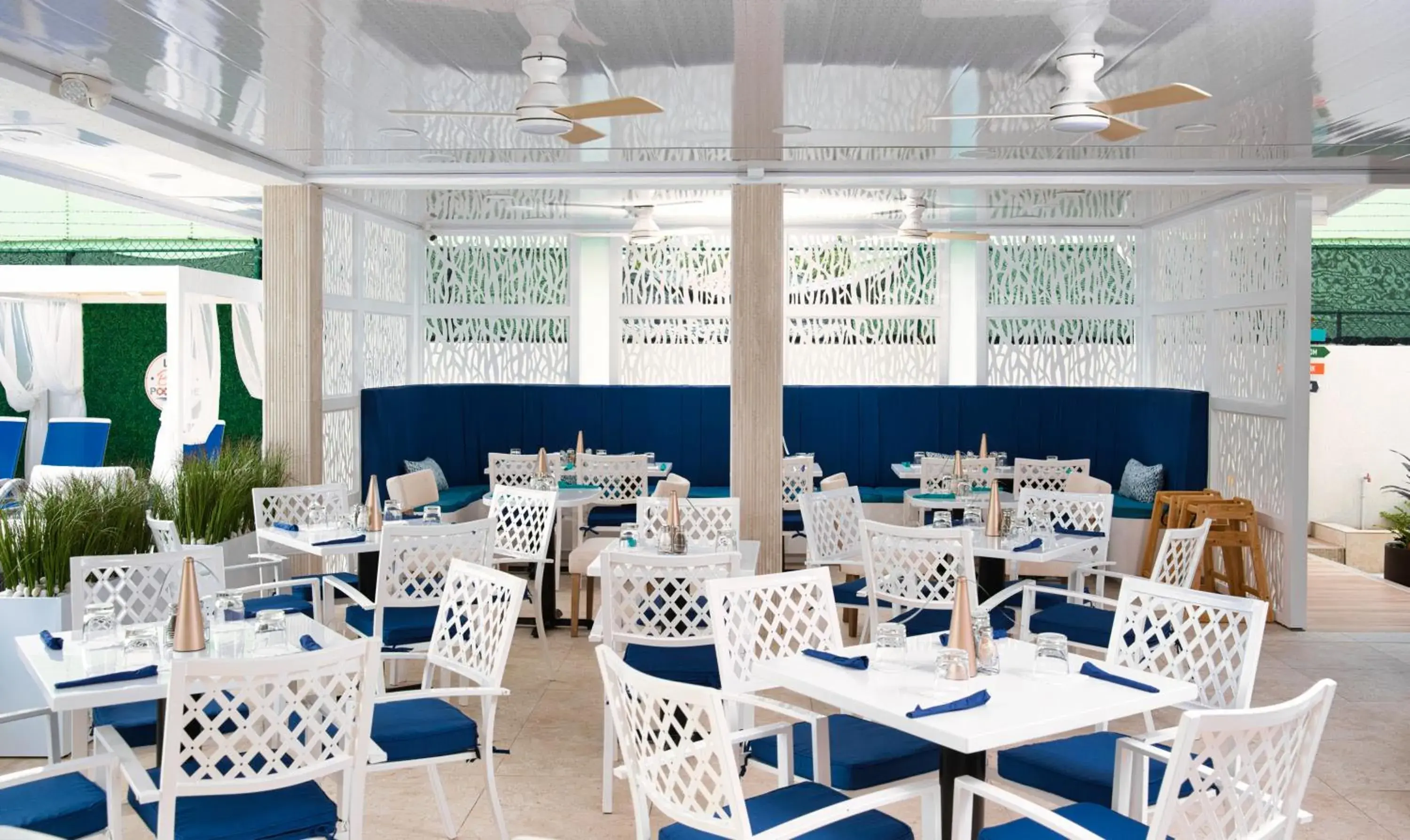 Restaurant/places to eat in Melbourne Inn Restaurant/places to eat in Melbourne Inn