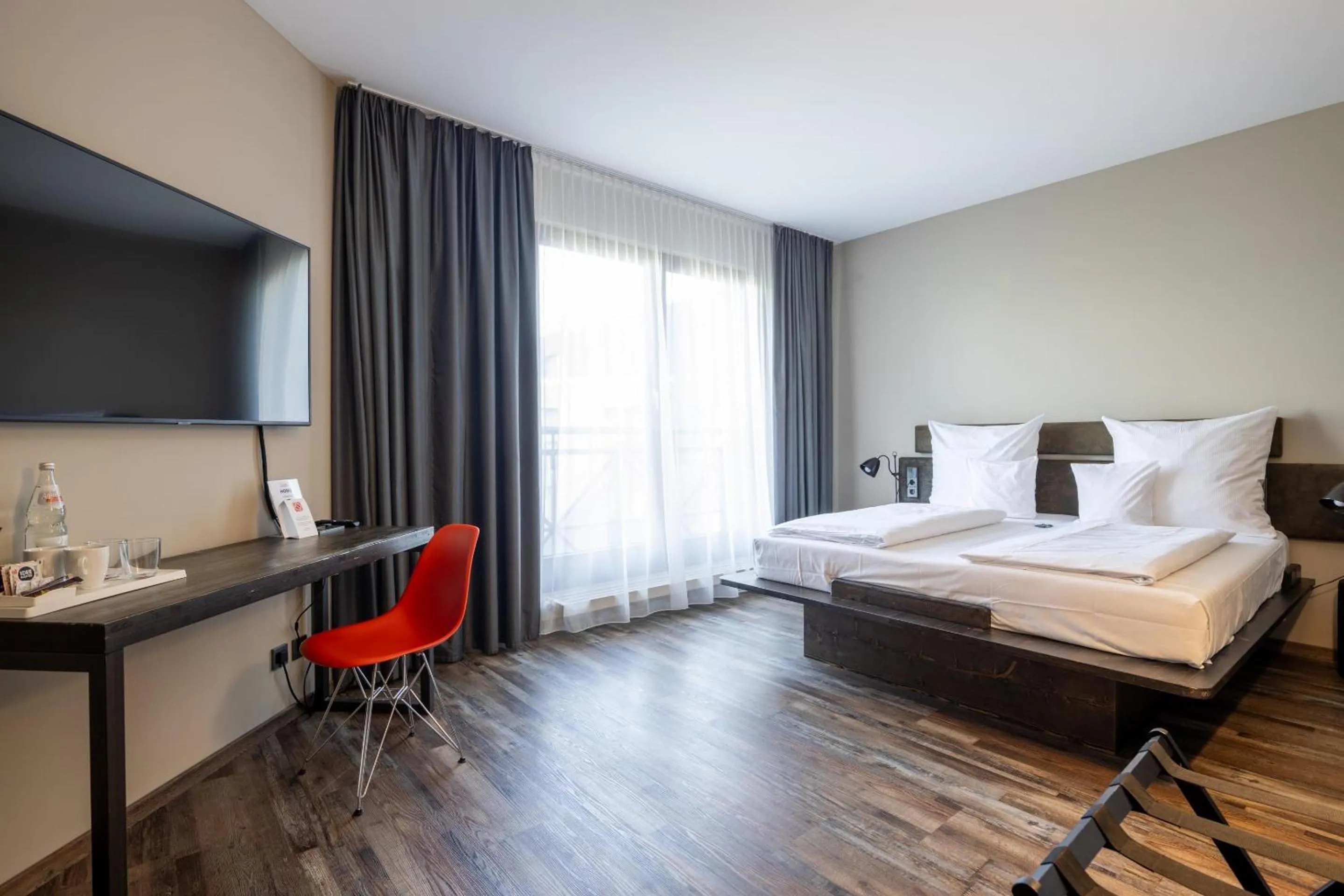 Bedroom, Bed in LOFTSTYLE Hotel Gerlingen, Sure Hotel Collection by Best Western