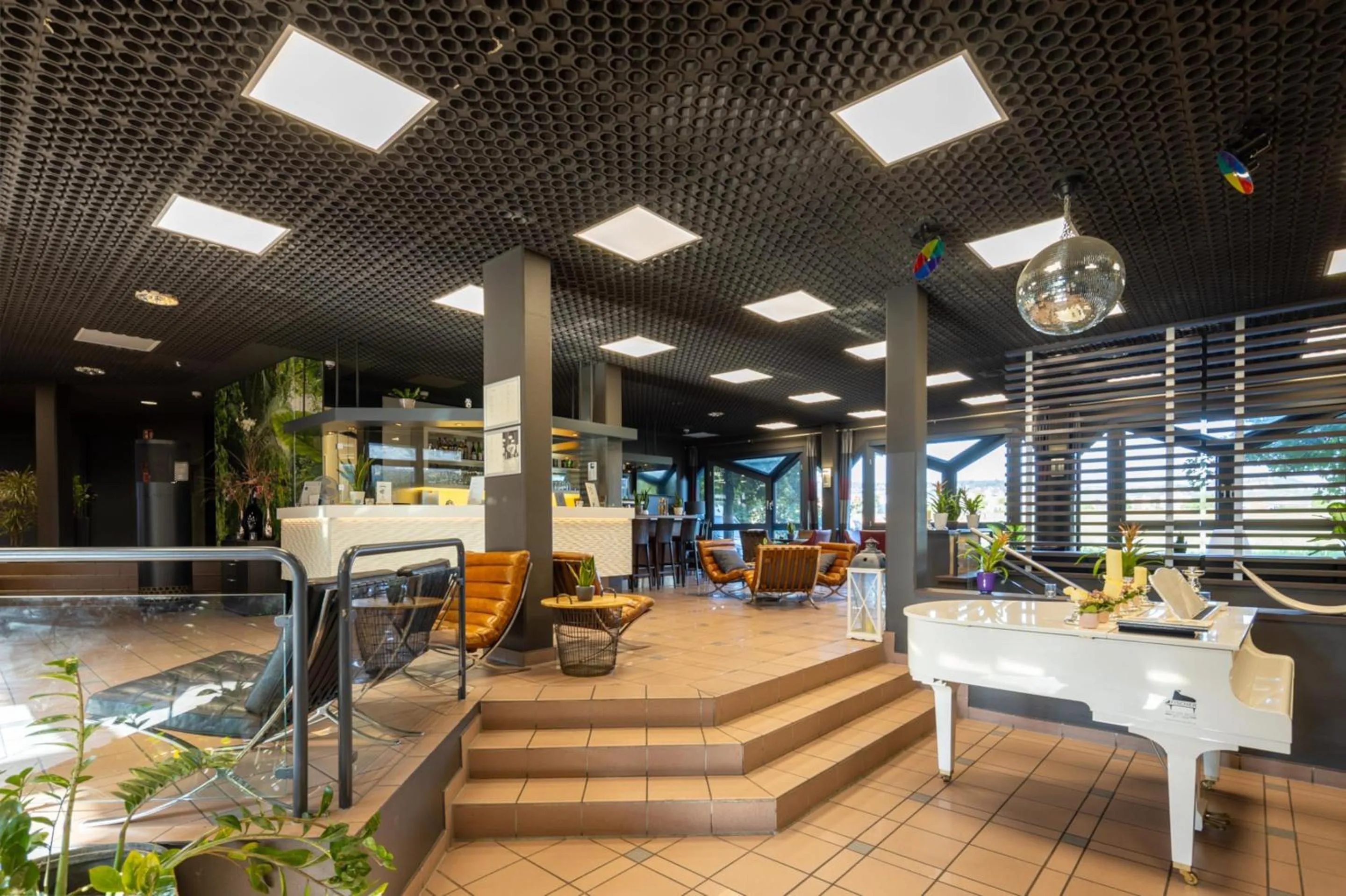Lobby or reception in LOFTSTYLE Hotel Gerlingen, Sure Hotel Collection by Best Western